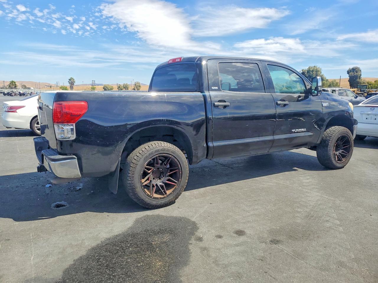 2013 Toyota Tundra Crewmax Sr5 Черный vin: 5TFEY5F13DX144733