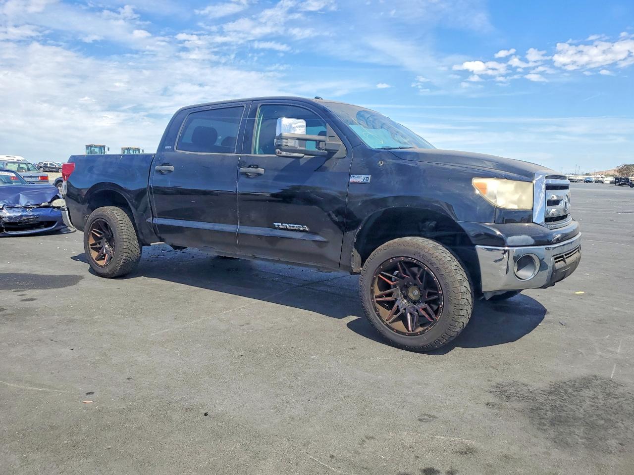 2013 Toyota Tundra Crewmax Sr5 Черный vin: 5TFEY5F13DX144733