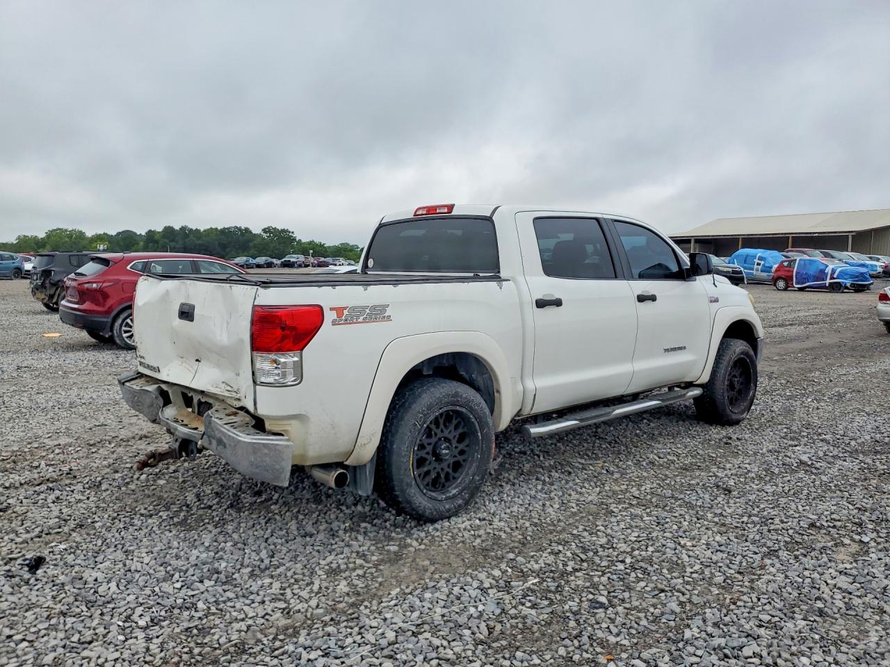 2012 Toyota Tundra Crewmax Sr5 White vin: 5TFEY5F14CX130208