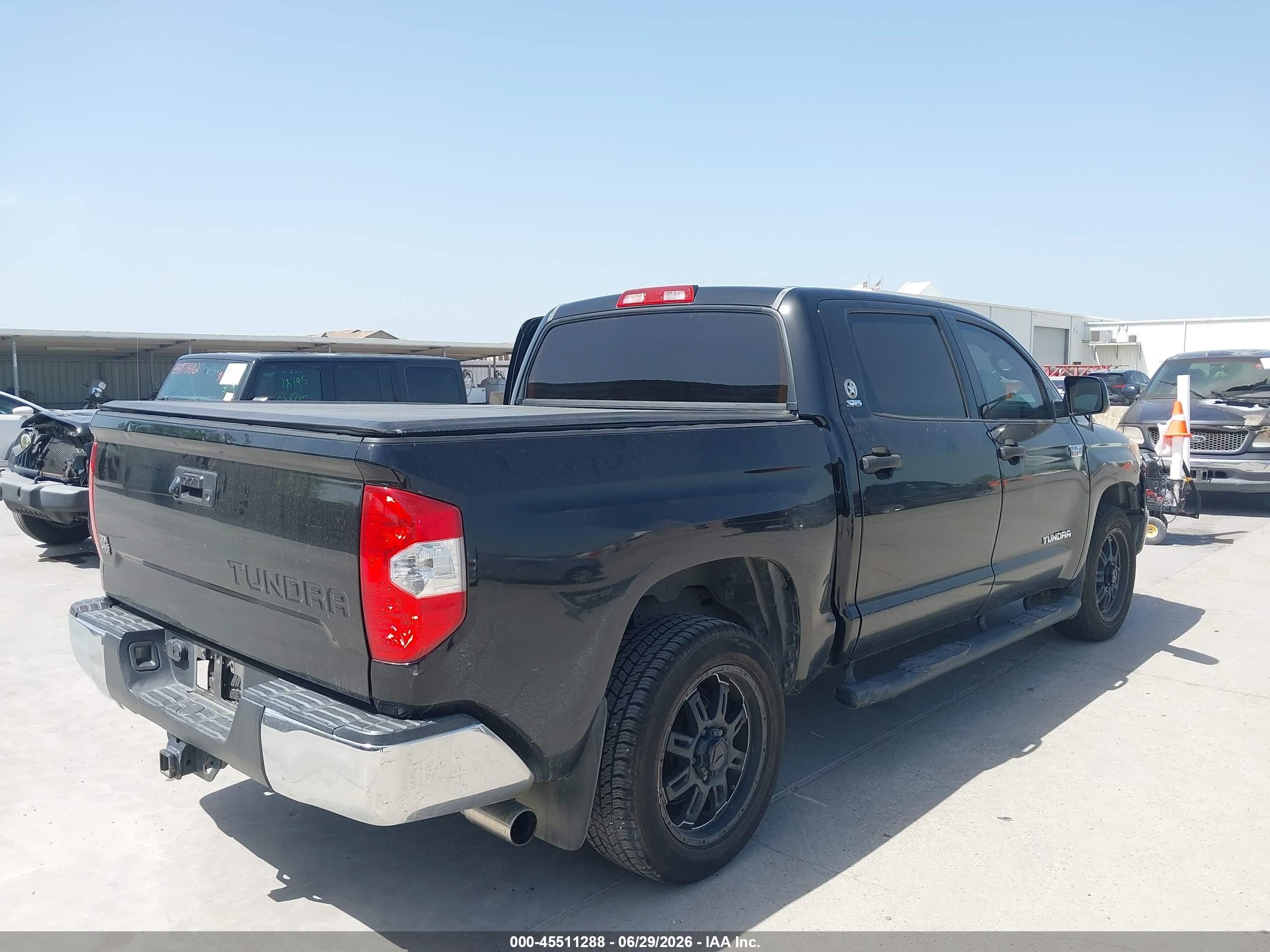 2015 Toyota Tundra Sr5 5.7l V8 Black vin: 5TFEY5F14FX181292