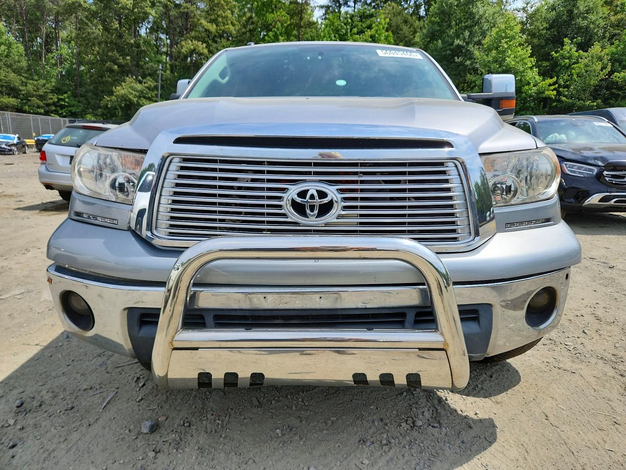 2010 Toyota Tundra Crewmax Sr5 Silver vin: 5TFEY5F15AX092355