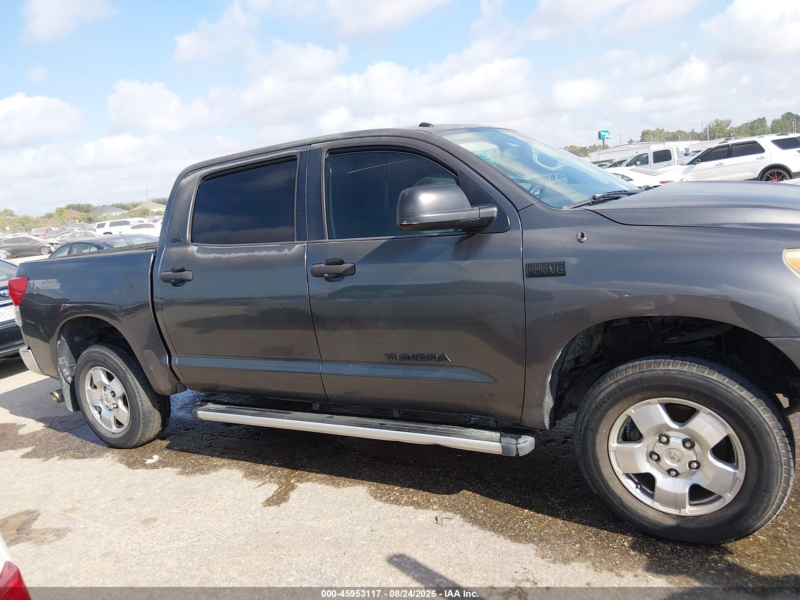 2011 Toyota Tundra Grade 5.7l V8 Gray vin: 5TFEY5F15BX110127