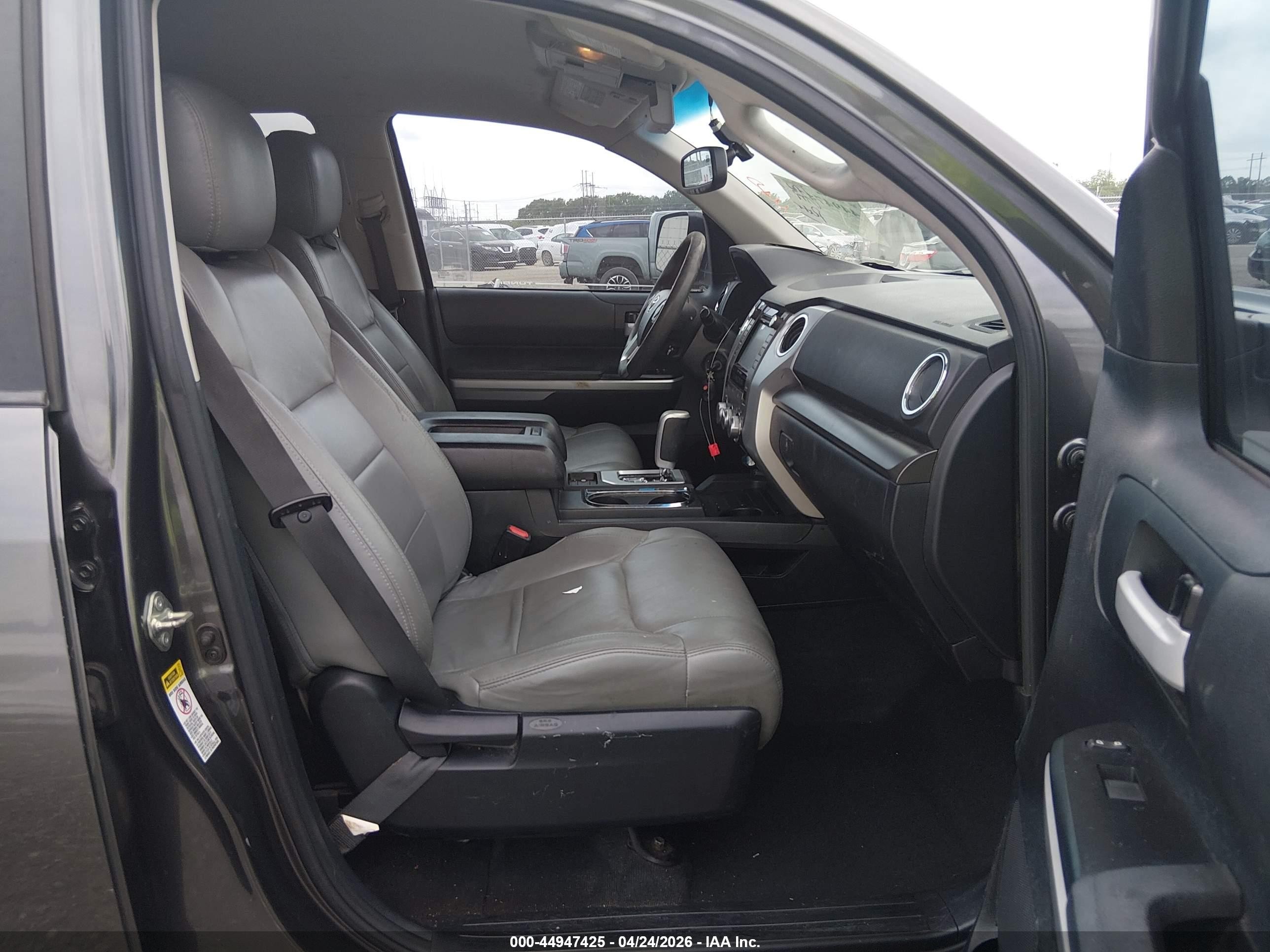 2014 Toyota Tundra Sr5 5.7l V8 Gray vin: 5TFEY5F15EX152883