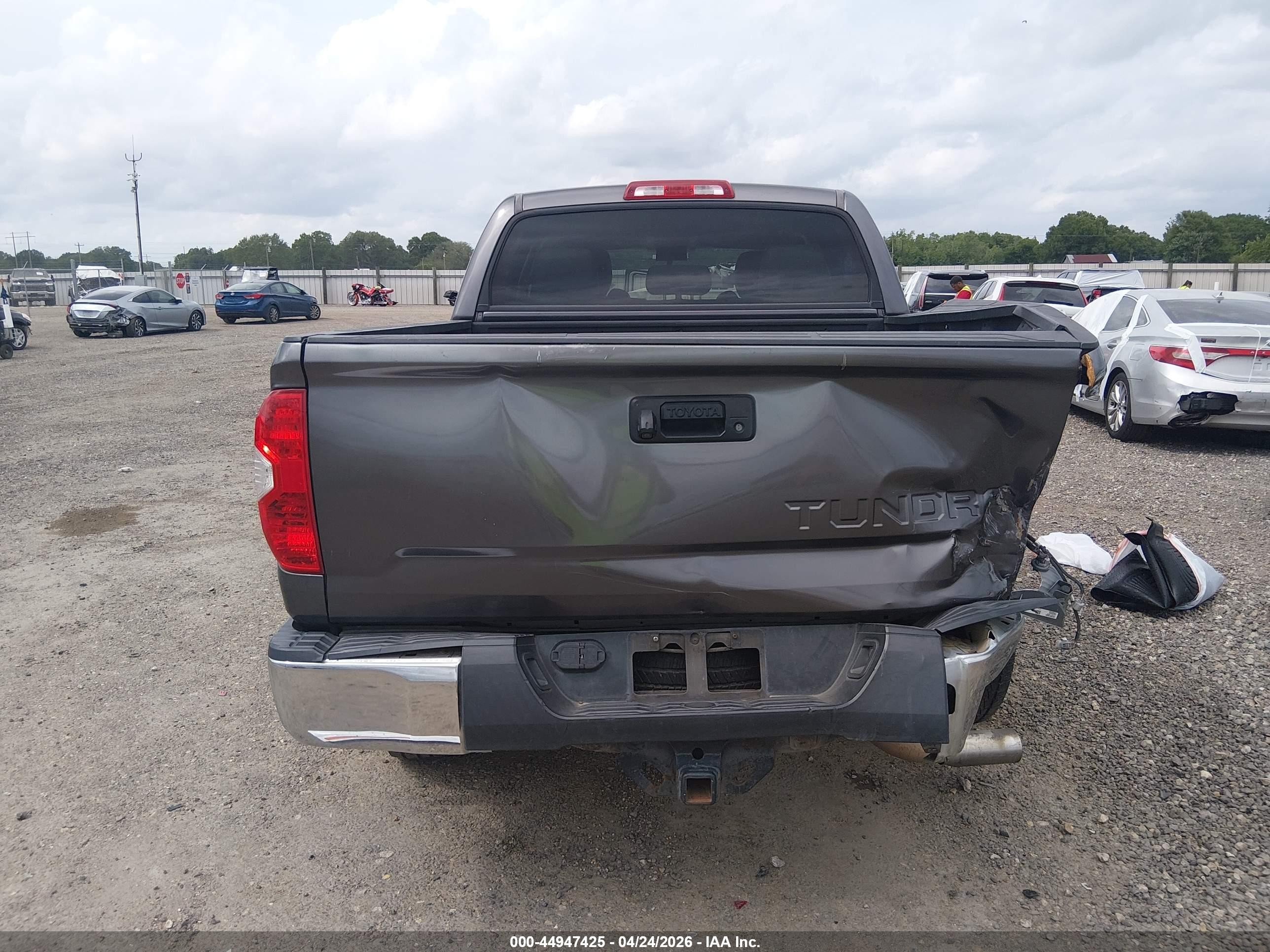 2014 Toyota Tundra Sr5 5.7l V8 Gray vin: 5TFEY5F15EX152883