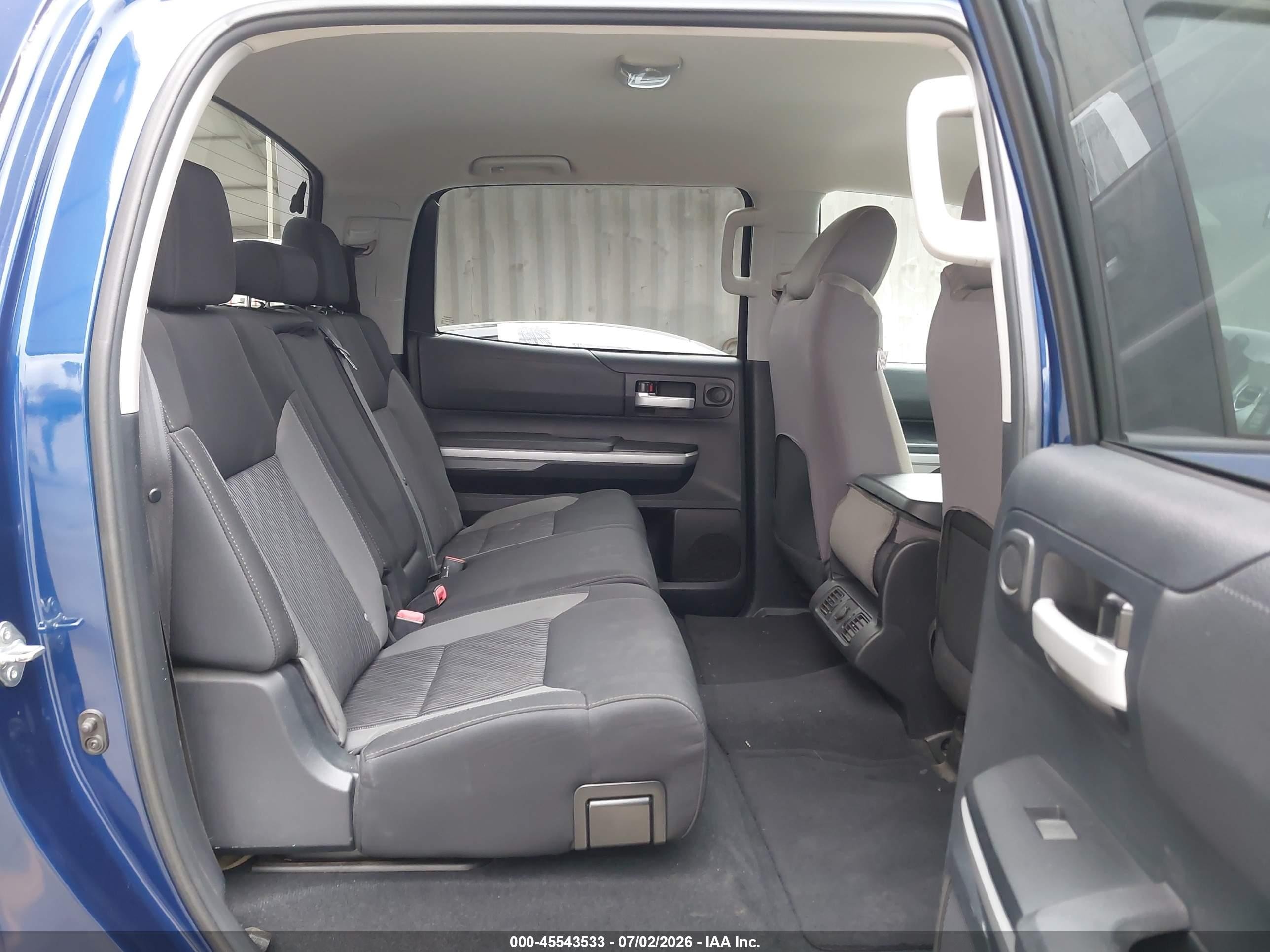 2015 Toyota Tundra Sr5 5.7l V8 Синий vin: 5TFEY5F15FX188736