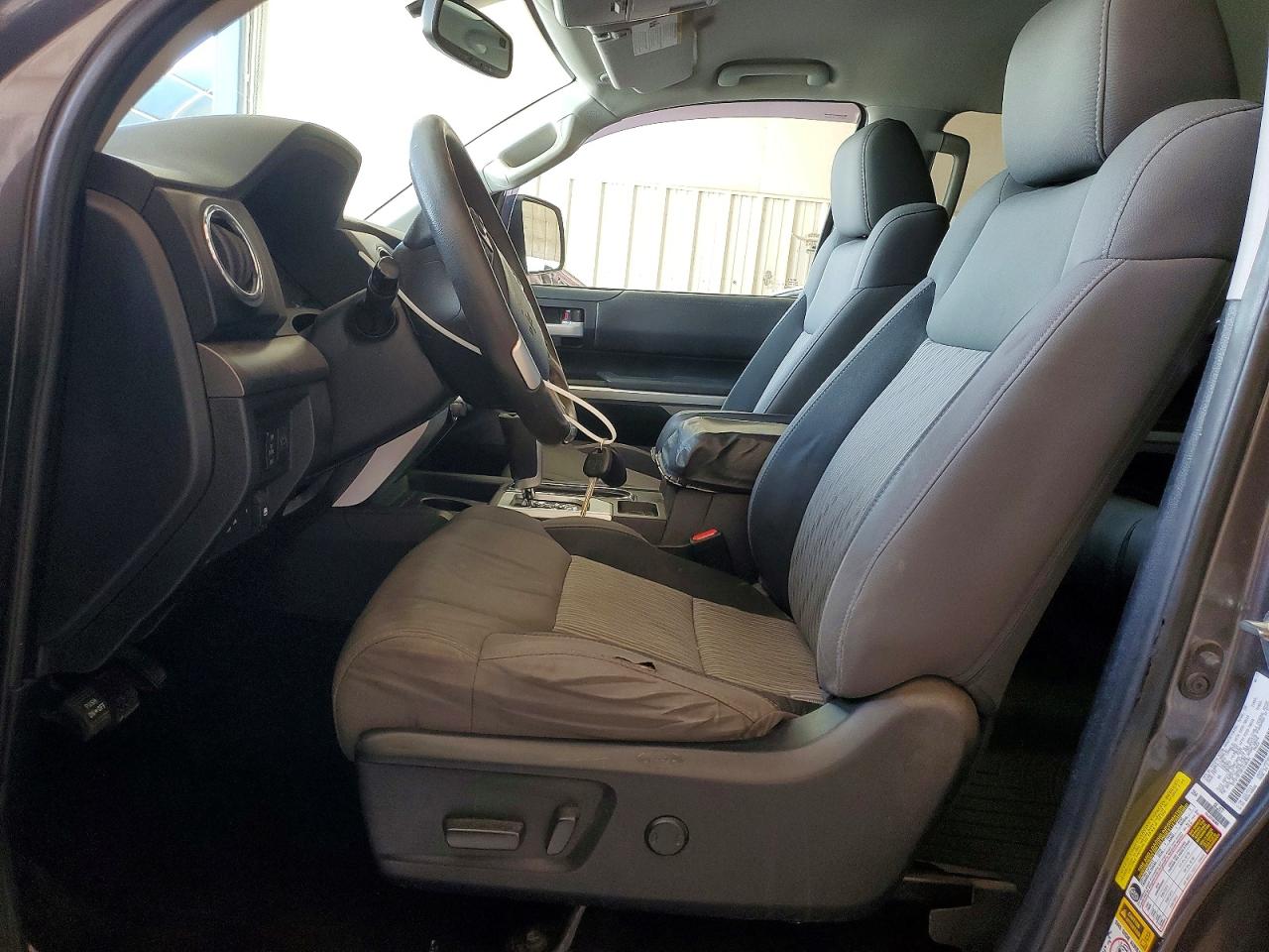 2015 Toyota Tundra Crewmax Sr5 Gray vin: 5TFEY5F15FX190101
