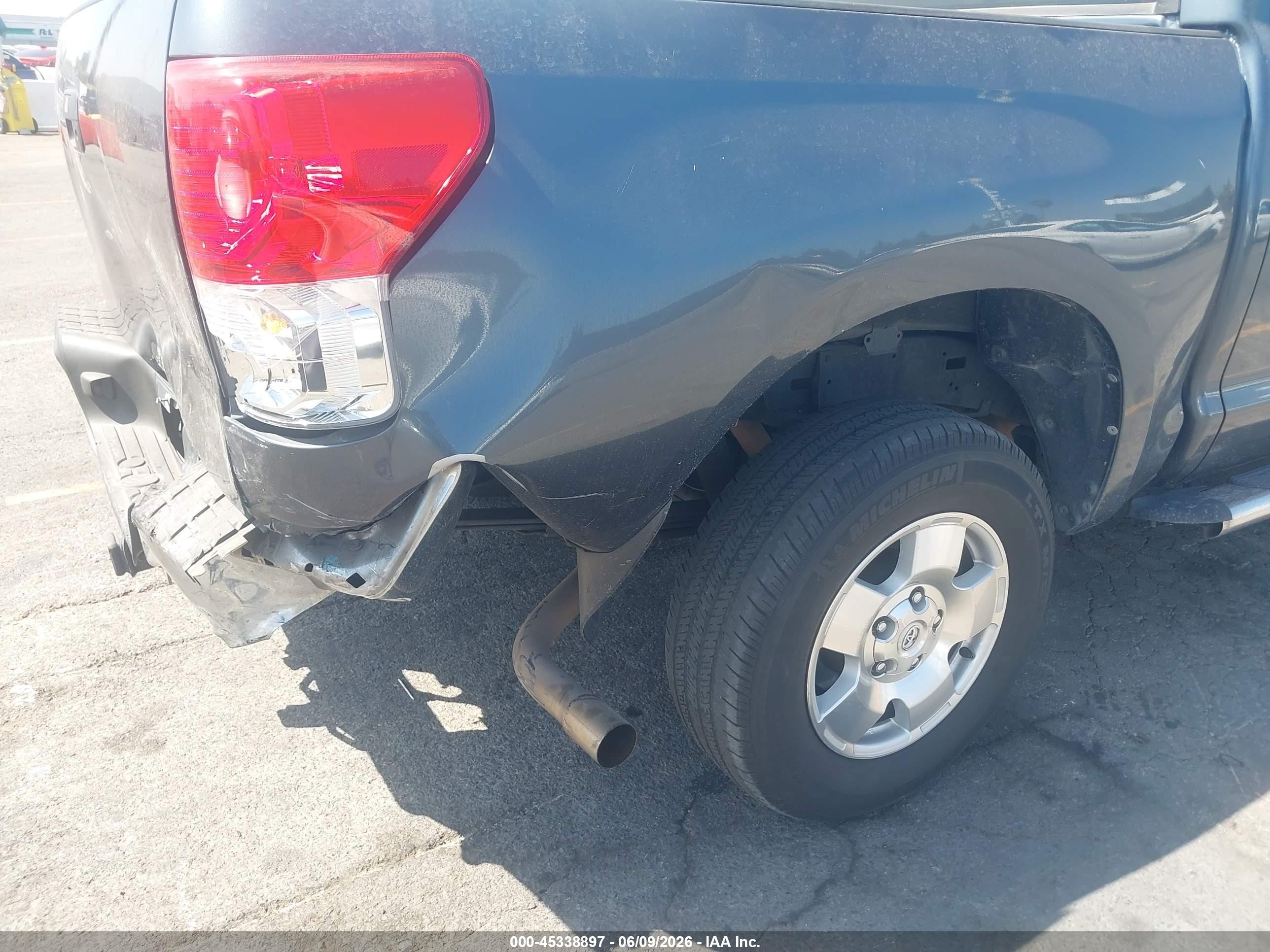 2010 Toyota Tundra Grade 5.7l V8 Black vin: 5TFEY5F16AX088122
