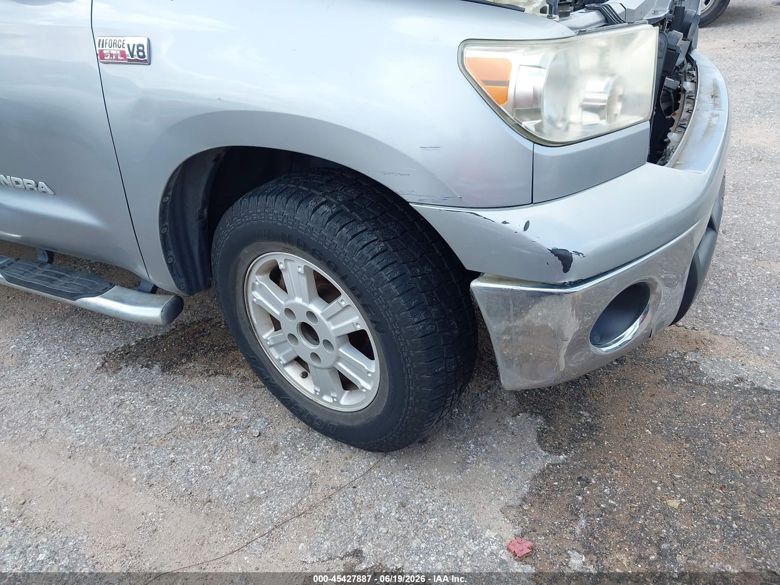 2011 Toyota Tundra Grade 5.7l V8 Silver vin: 5TFEY5F16BX113733