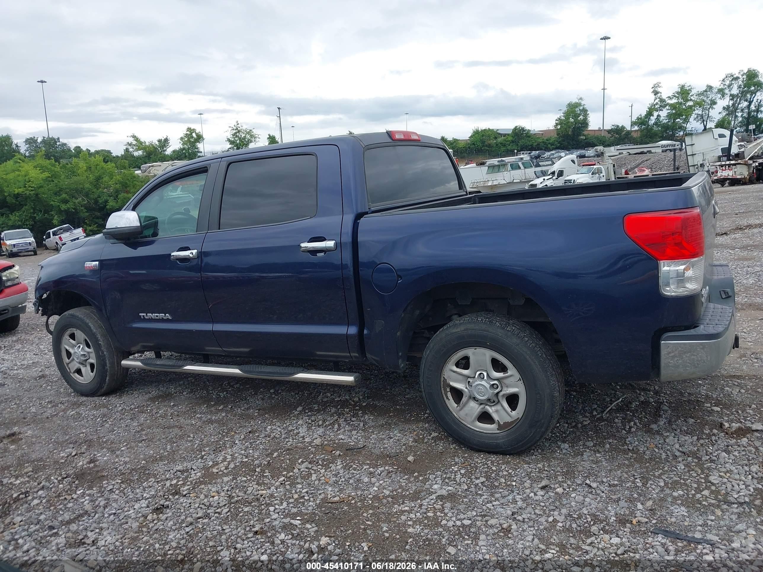 2011 Toyota Tundra Grade 5.7l V8 Blue vin: 5TFEY5F16BX114641