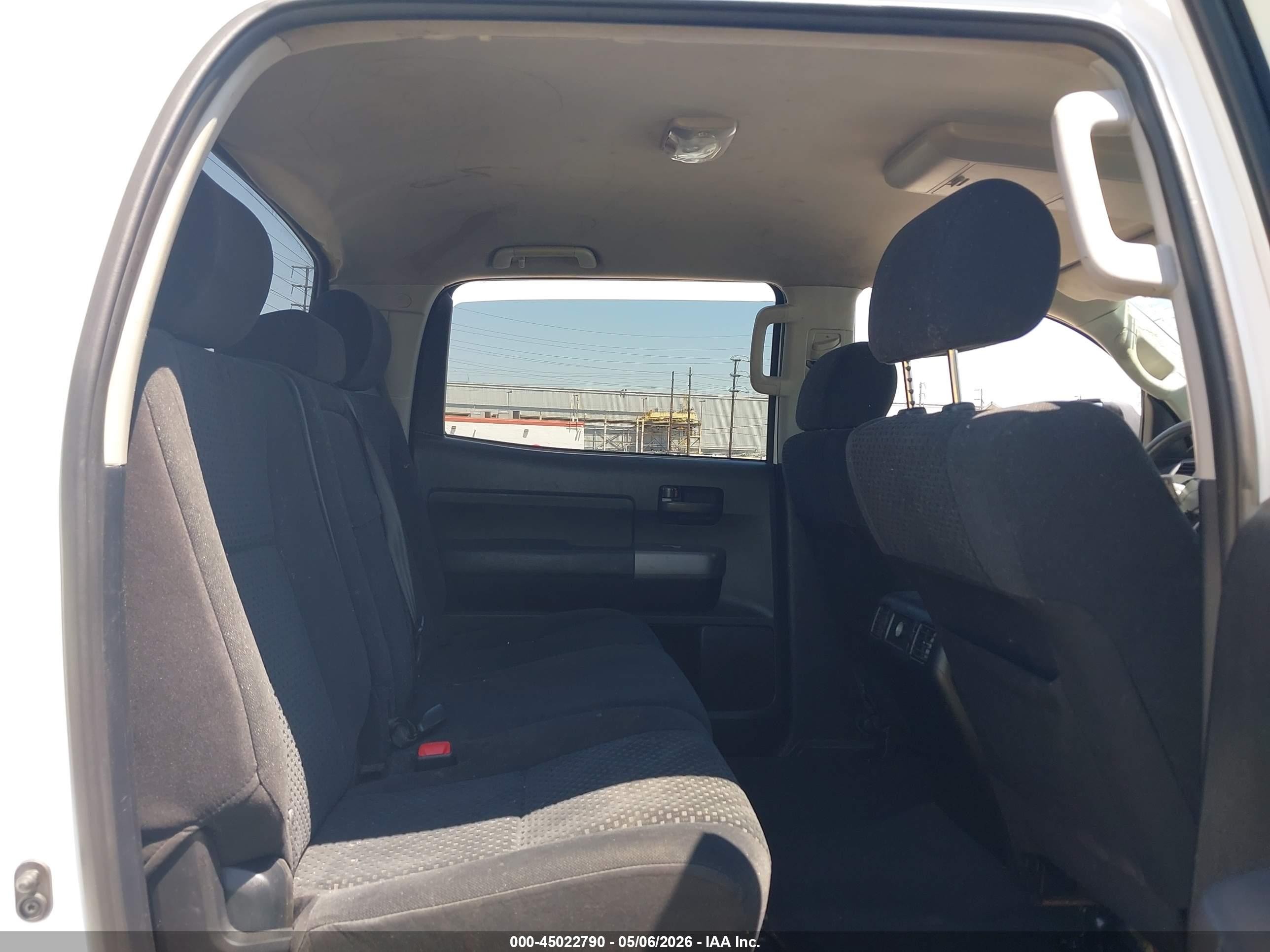2013 Toyota Tundra Grade 5.7l V8 Белый vin: 5TFEY5F16DX135556