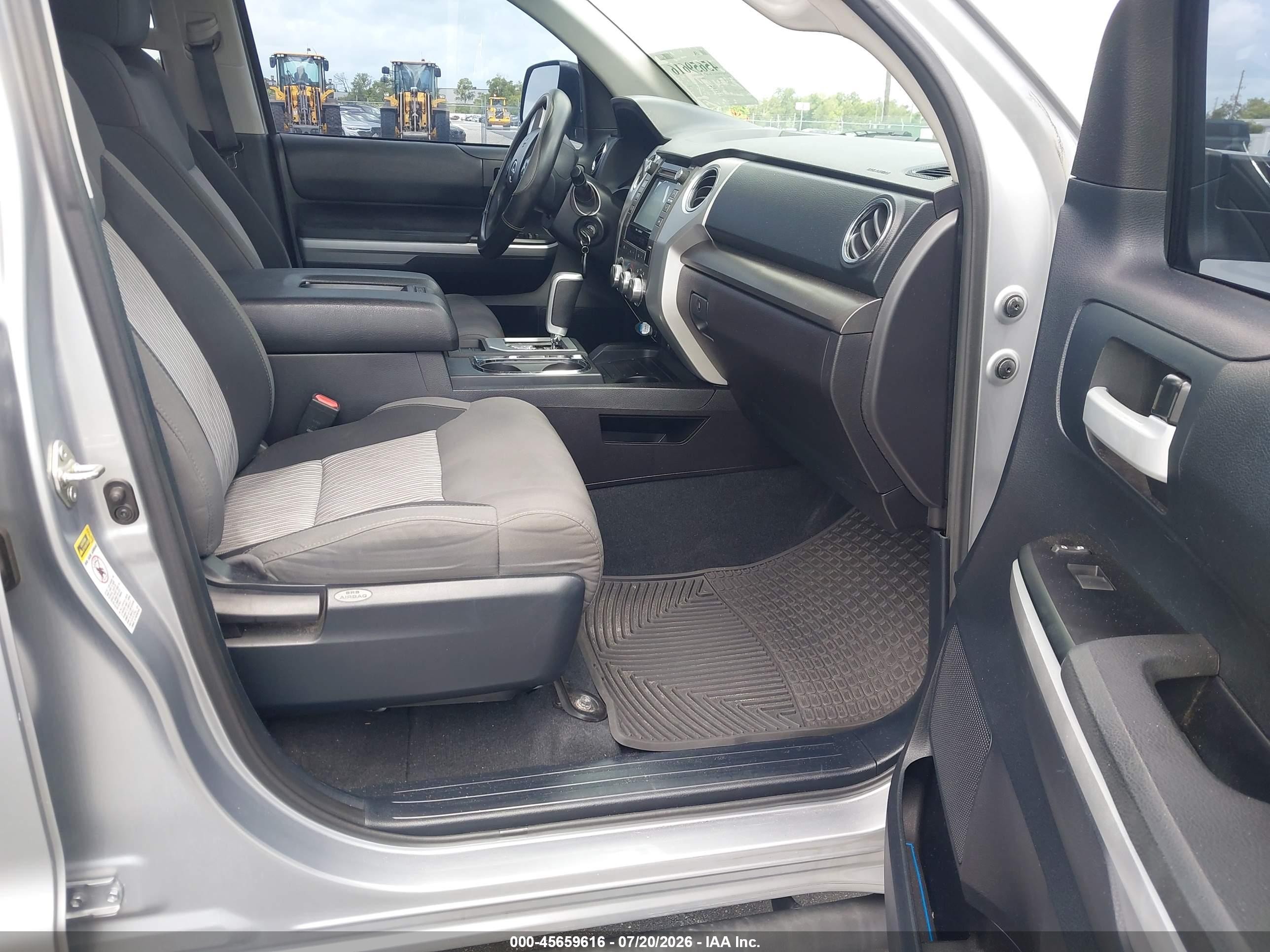 2014 Toyota Tundra Sr5 5.7l V8 Silver vin: 5TFEY5F16EX170549