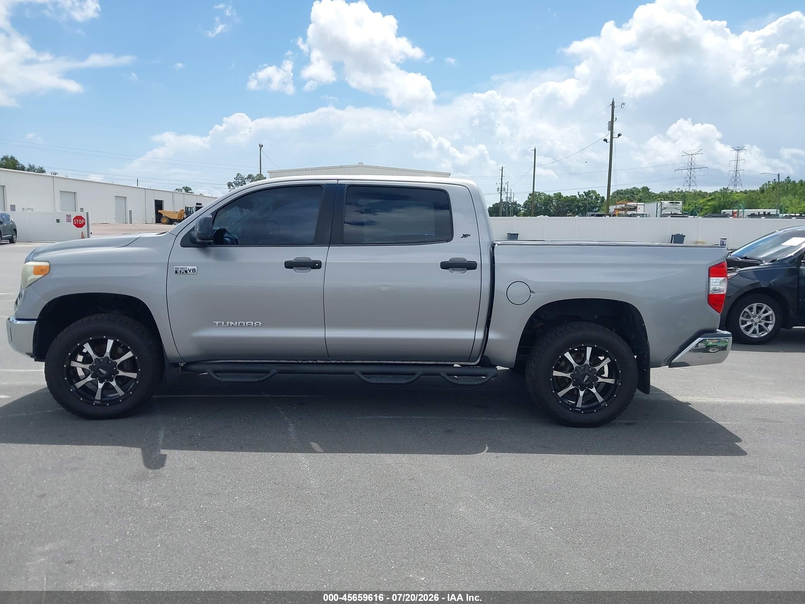 2014 Toyota Tundra Sr5 5.7l V8 Silver vin: 5TFEY5F16EX170549