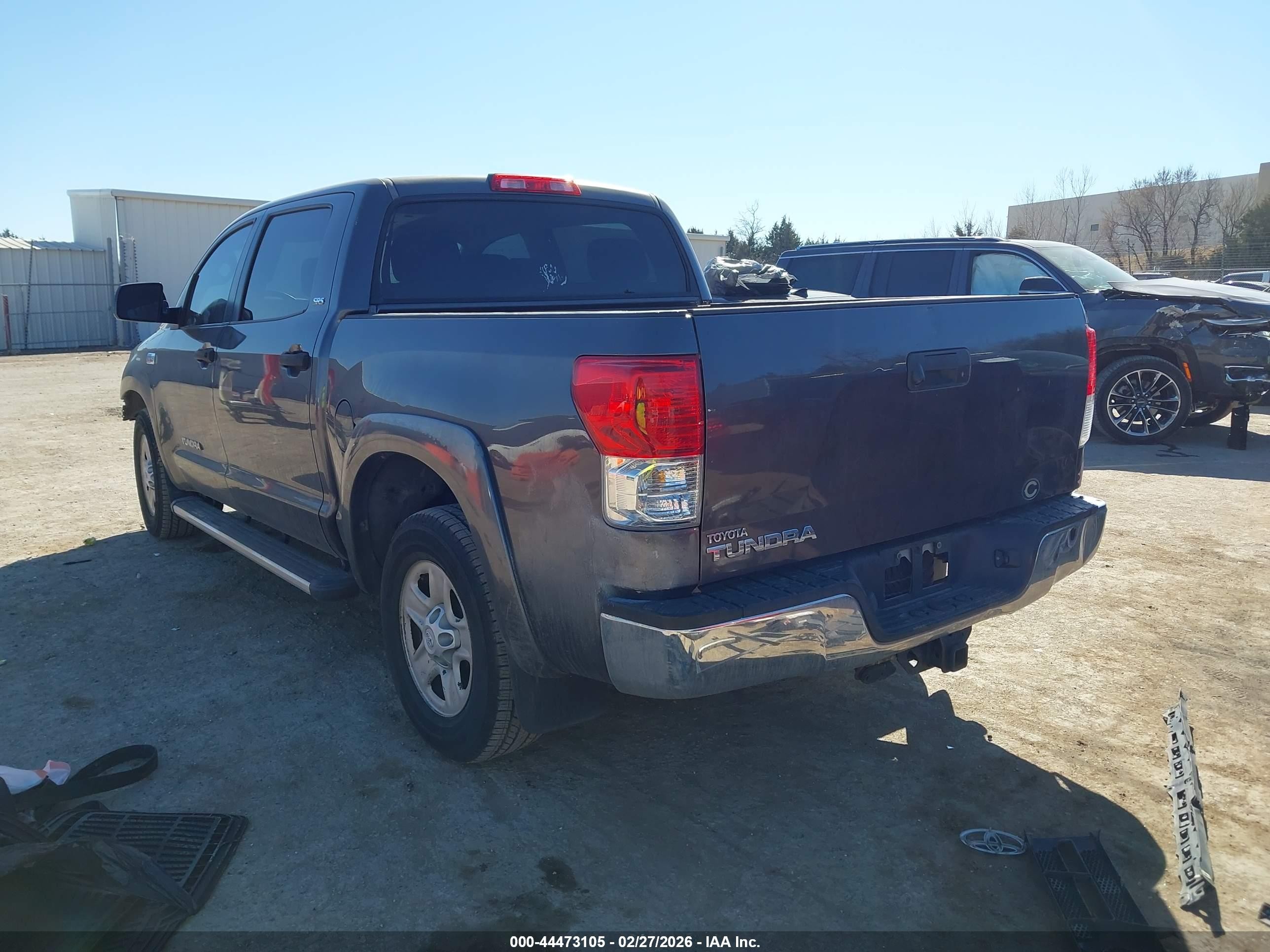 2011 Toyota Tundra Grade 5.7l V8 Gray vin: 5TFEY5F17BX112736