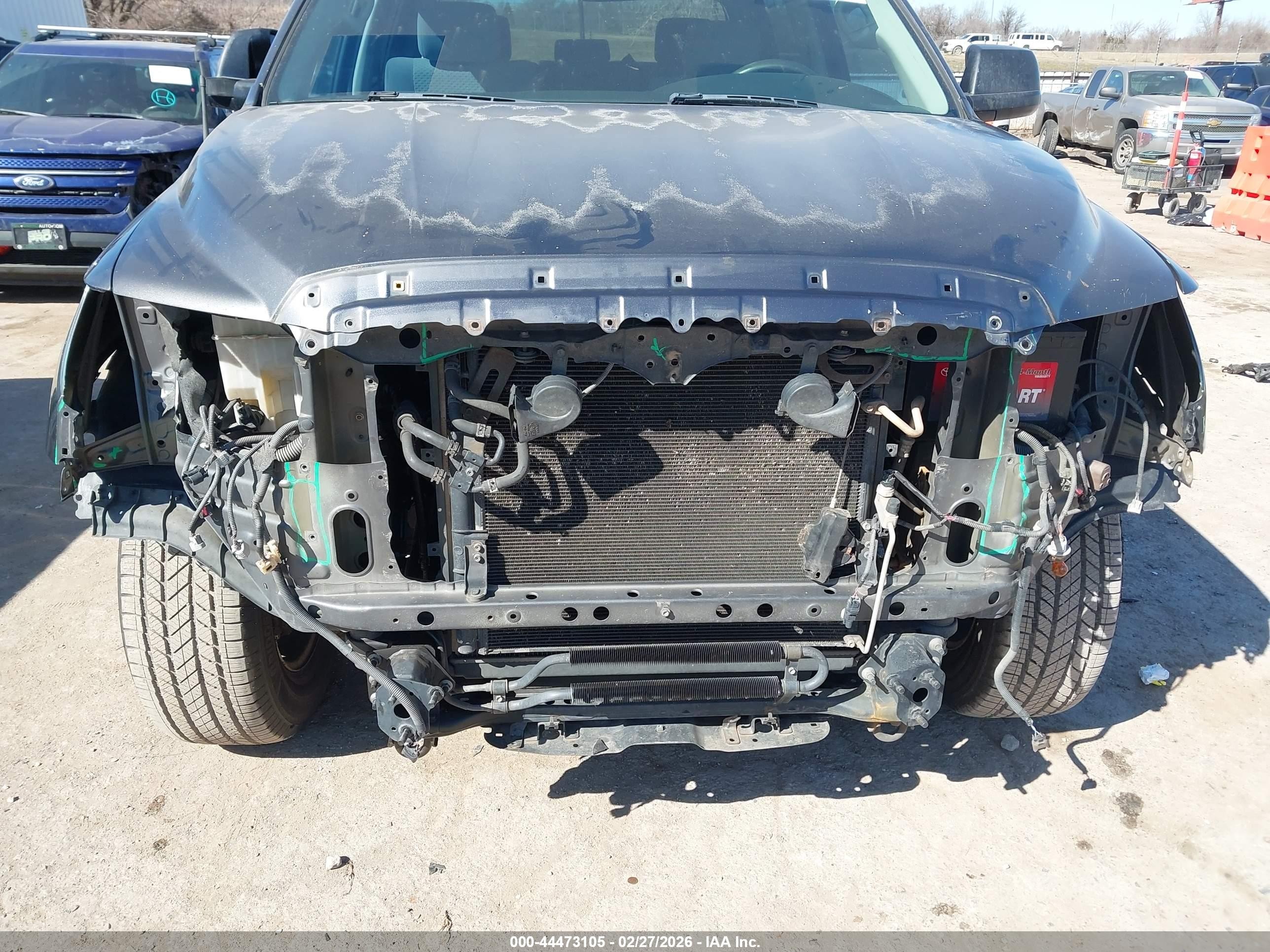 2011 Toyota Tundra Grade 5.7l V8 Gray vin: 5TFEY5F17BX112736