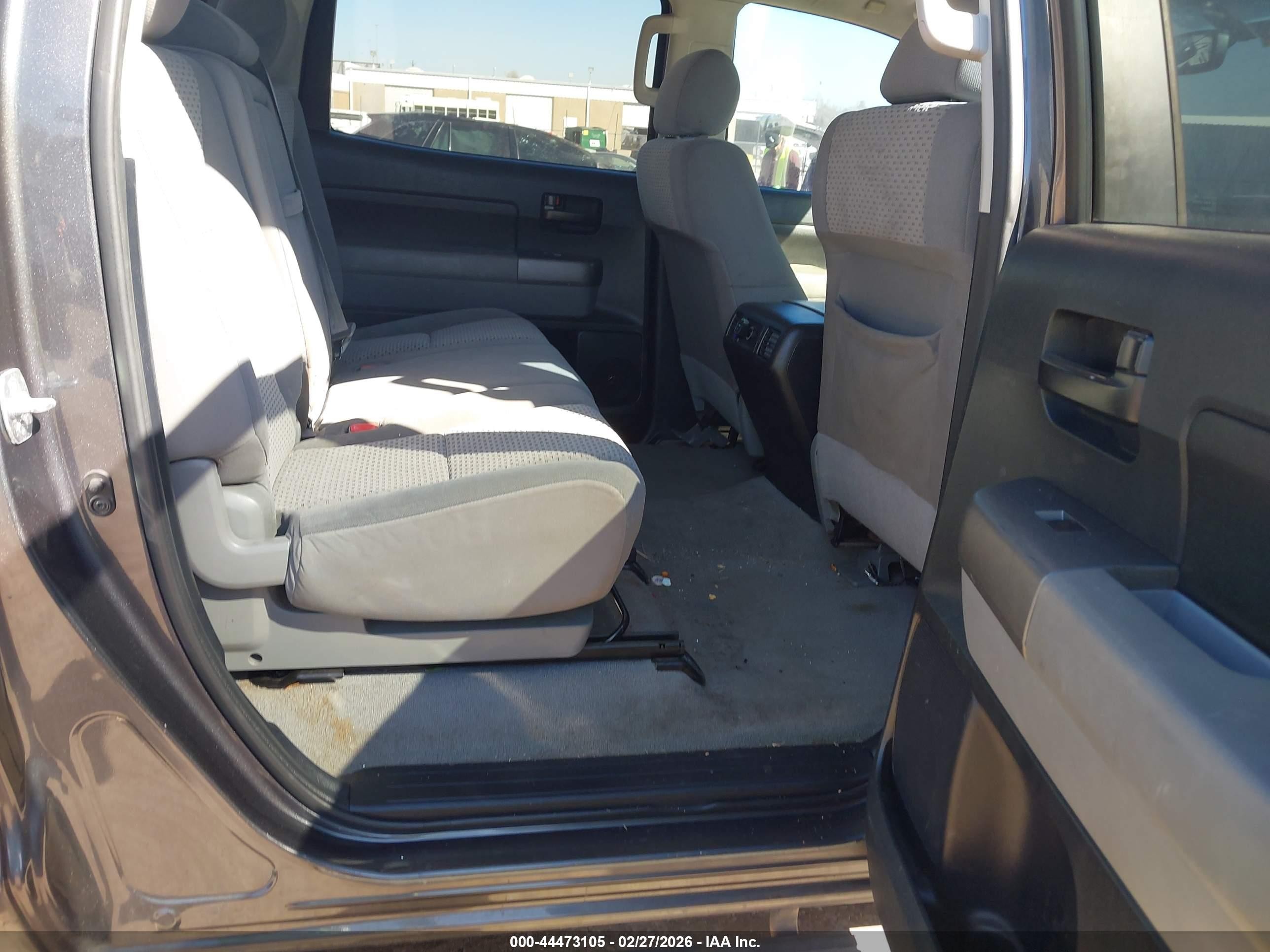 2011 Toyota Tundra Grade 5.7l V8 Gray vin: 5TFEY5F17BX112736