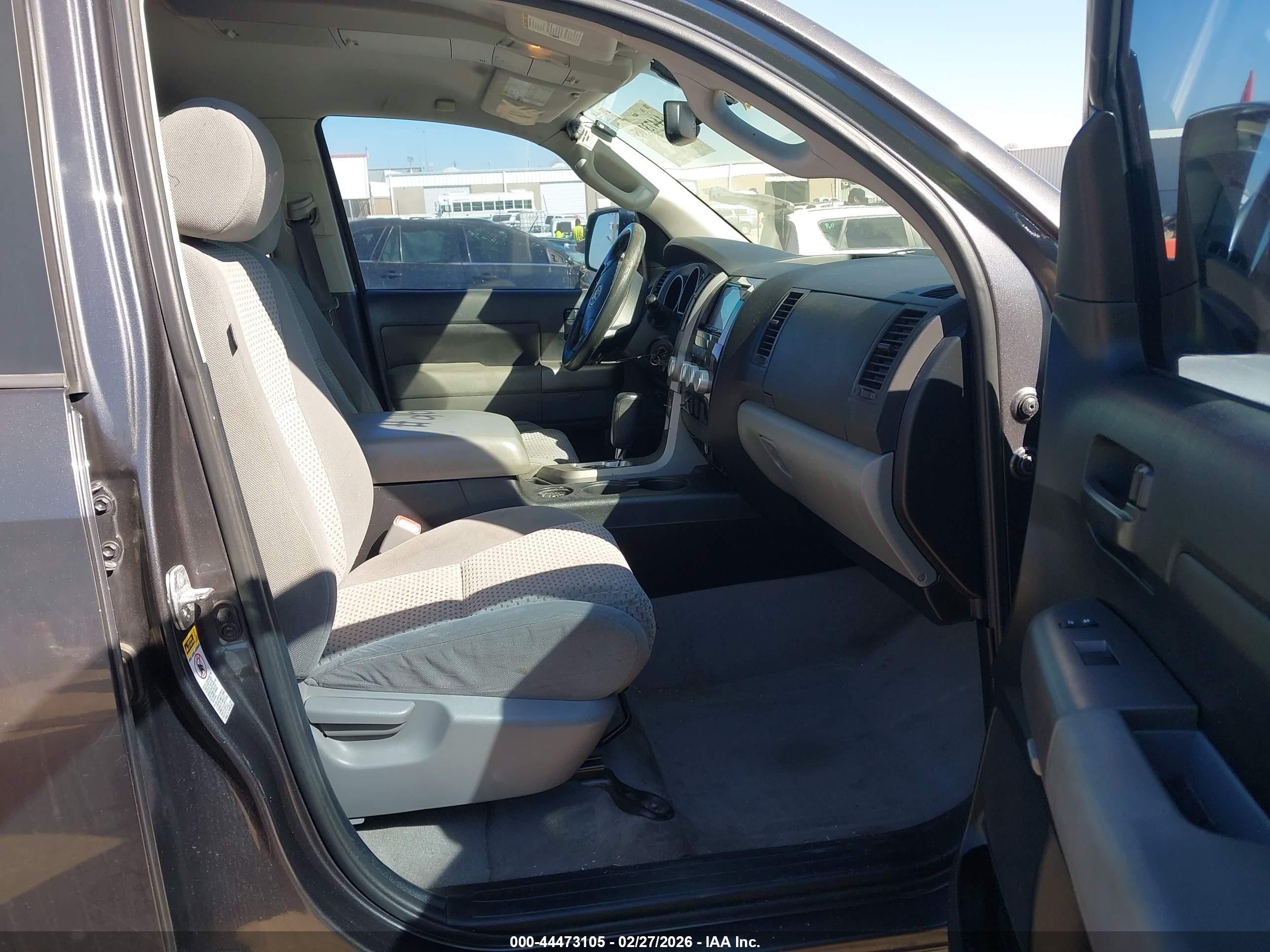2011 Toyota Tundra Grade 5.7l V8 Gray vin: 5TFEY5F17BX112736