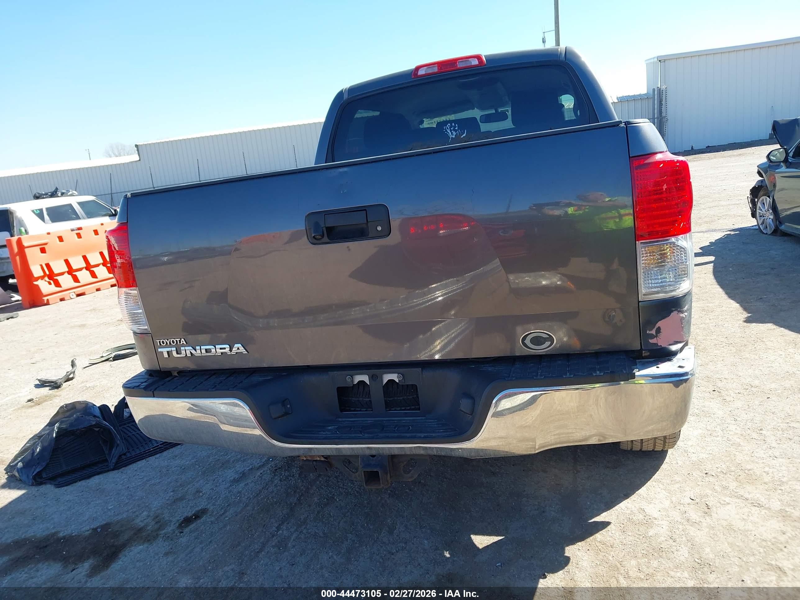 2011 Toyota Tundra Grade 5.7l V8 Gray vin: 5TFEY5F17BX112736