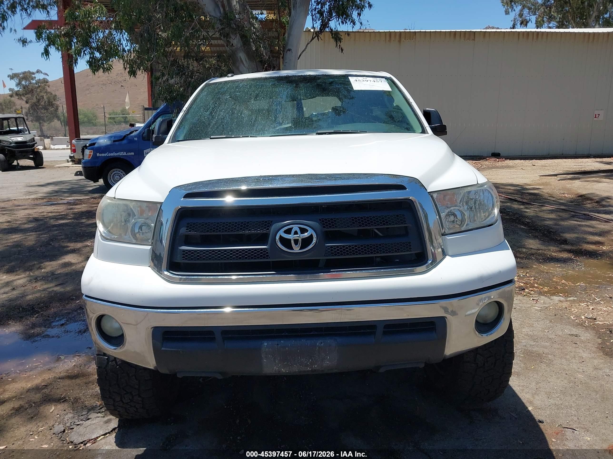 2013 Toyota Tundra Grade 5.7l V8 White vin: 5TFEY5F17DX136540