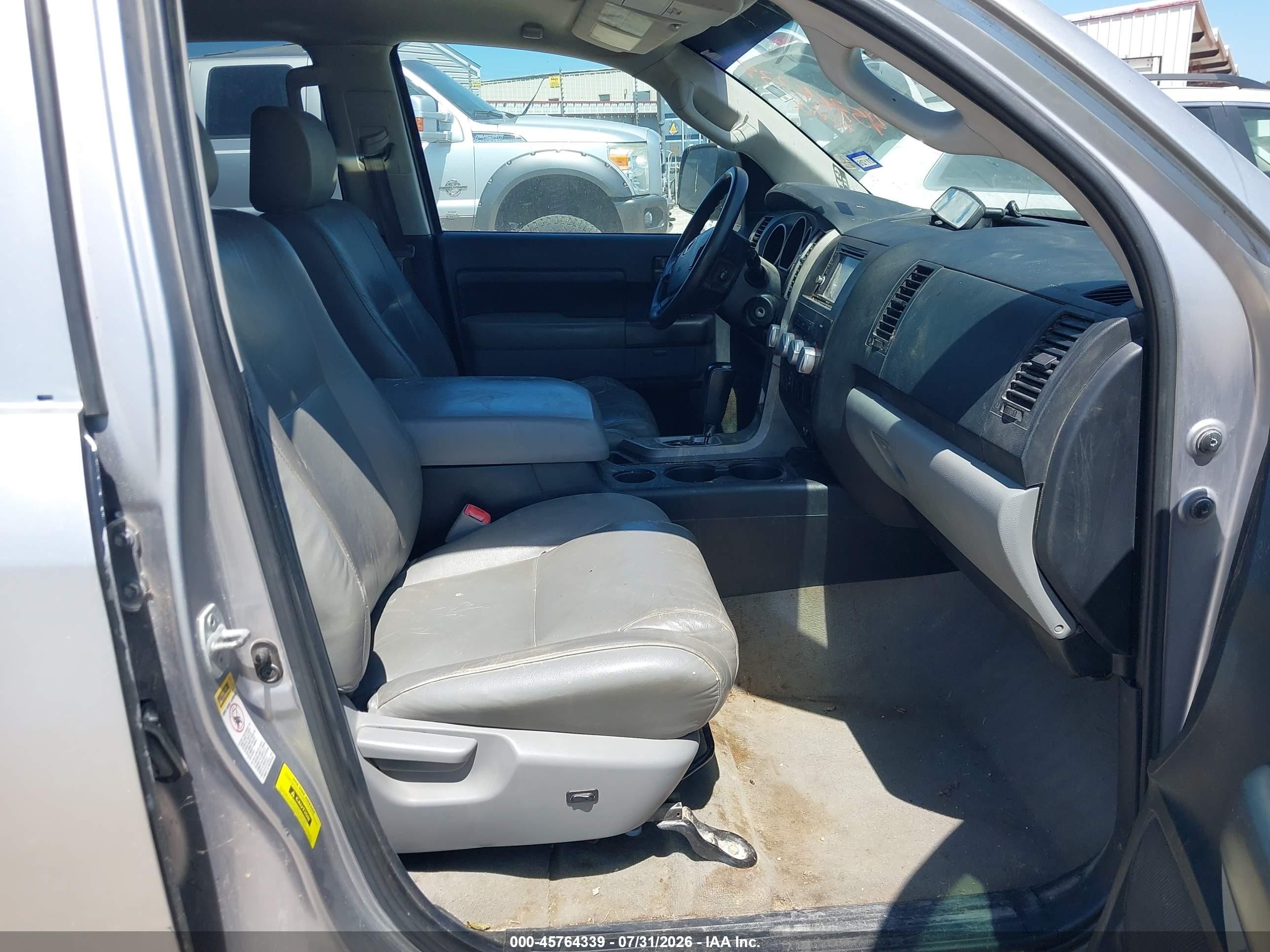 2010 Toyota Tundra Grade 5.7l V8 Silver vin: 5TFEY5F18AX084301