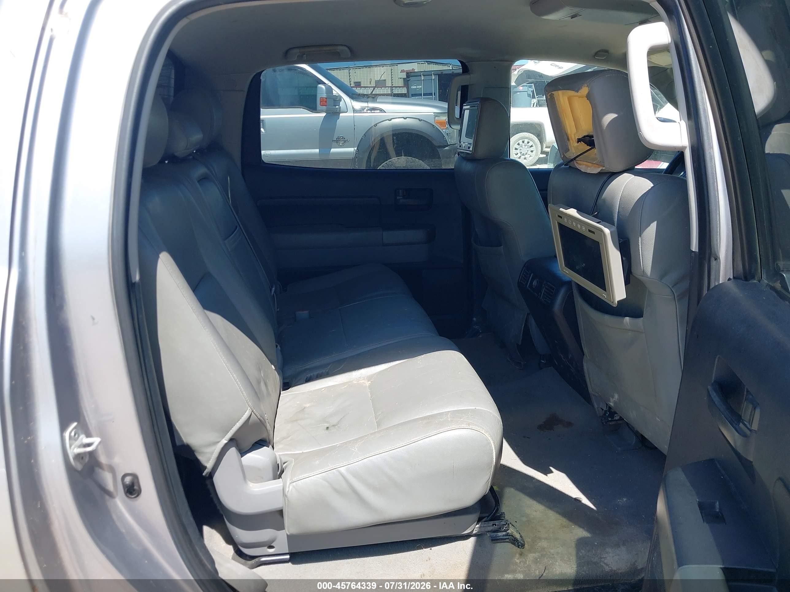2010 Toyota Tundra Grade 5.7l V8 Silver vin: 5TFEY5F18AX084301