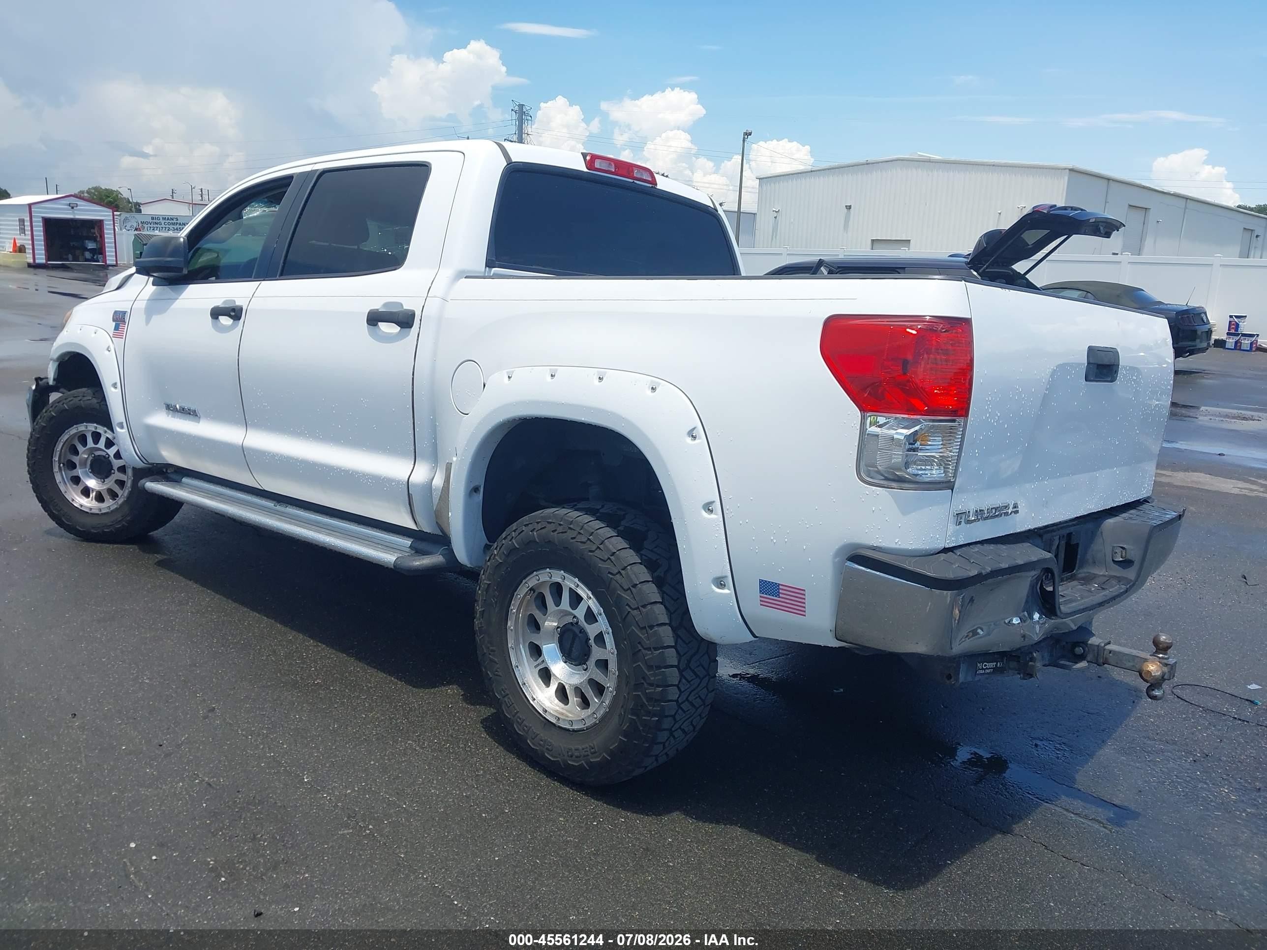 2010 Toyota Tundra Grade 5.7l V8 White vin: 5TFEY5F18AX085657