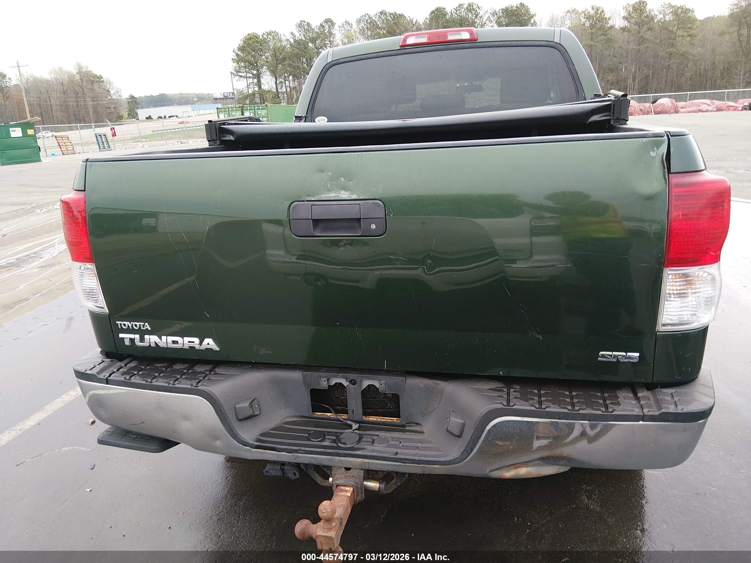 2011 Toyota Tundra Grade 5.7l V8 Green vin: 5TFEY5F18BX103057