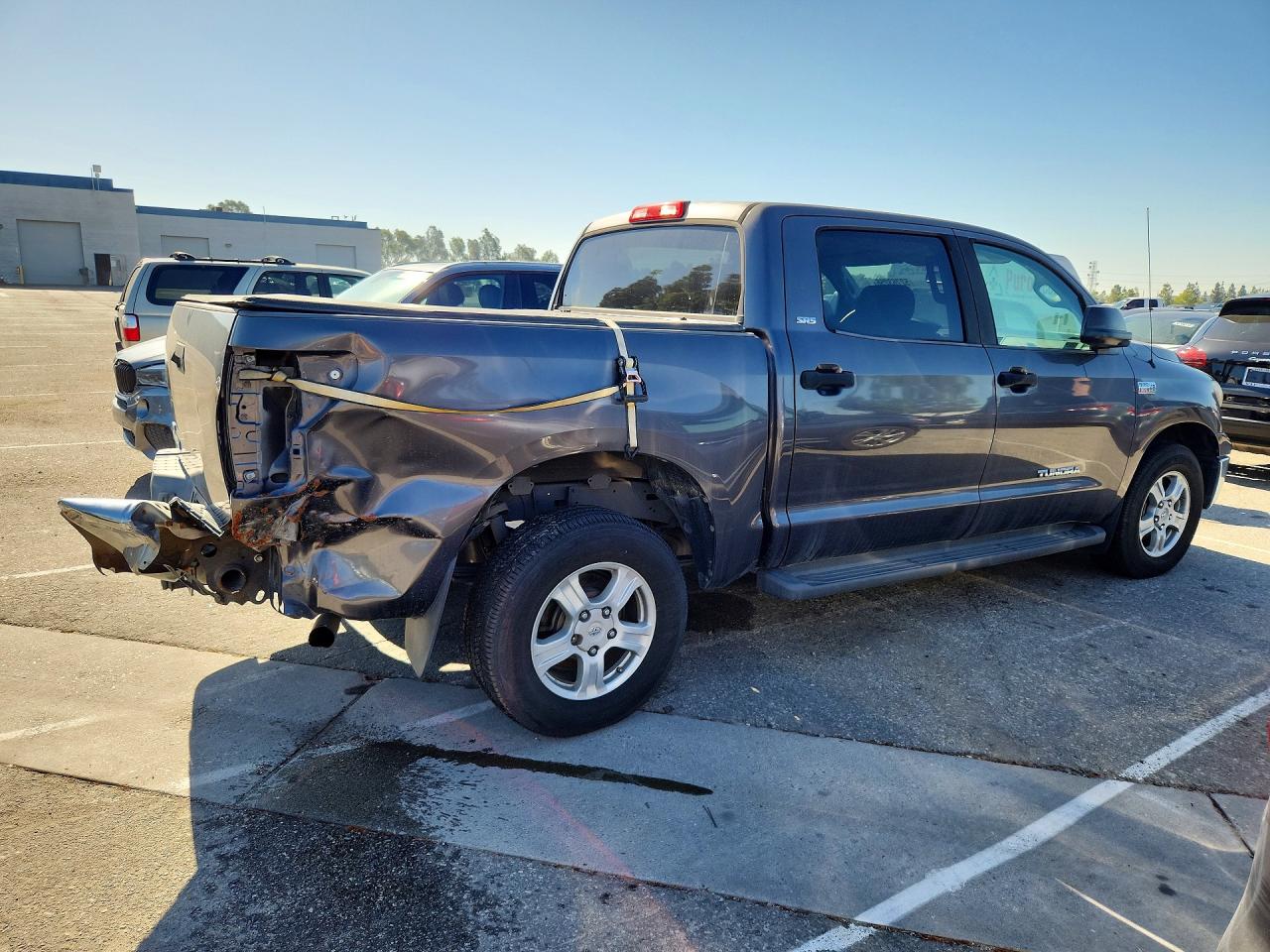 2011 Toyota Tundra Gray vin: 5TFEY5F18BX114205