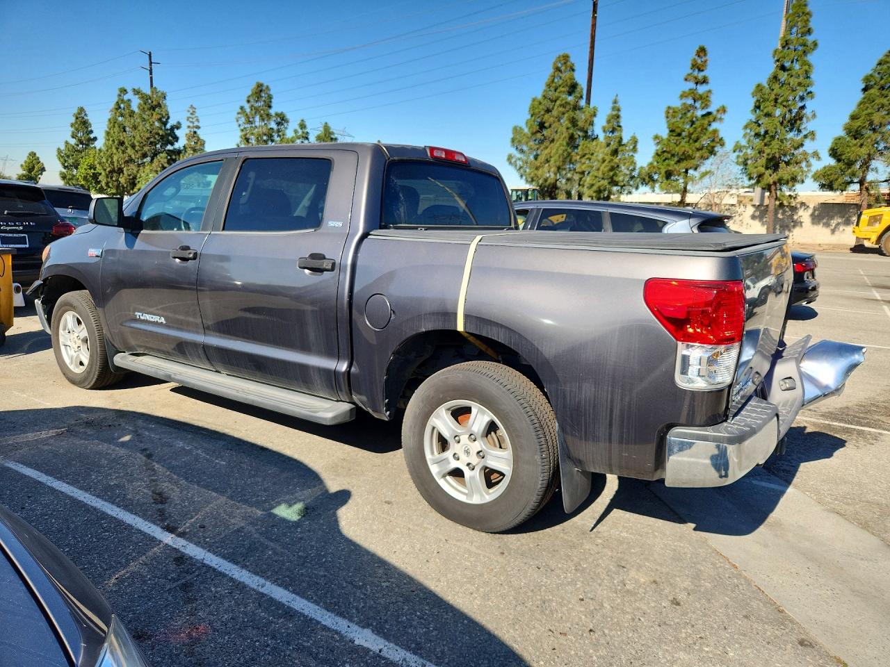 2011 Toyota Tundra Gray vin: 5TFEY5F18BX114205