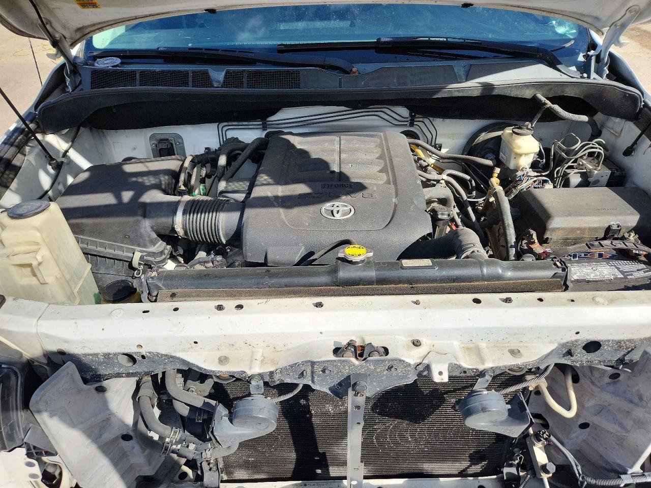 2011 Toyota Tundra Crewmax Sr5 White vin: 5TFEY5F18BX115502