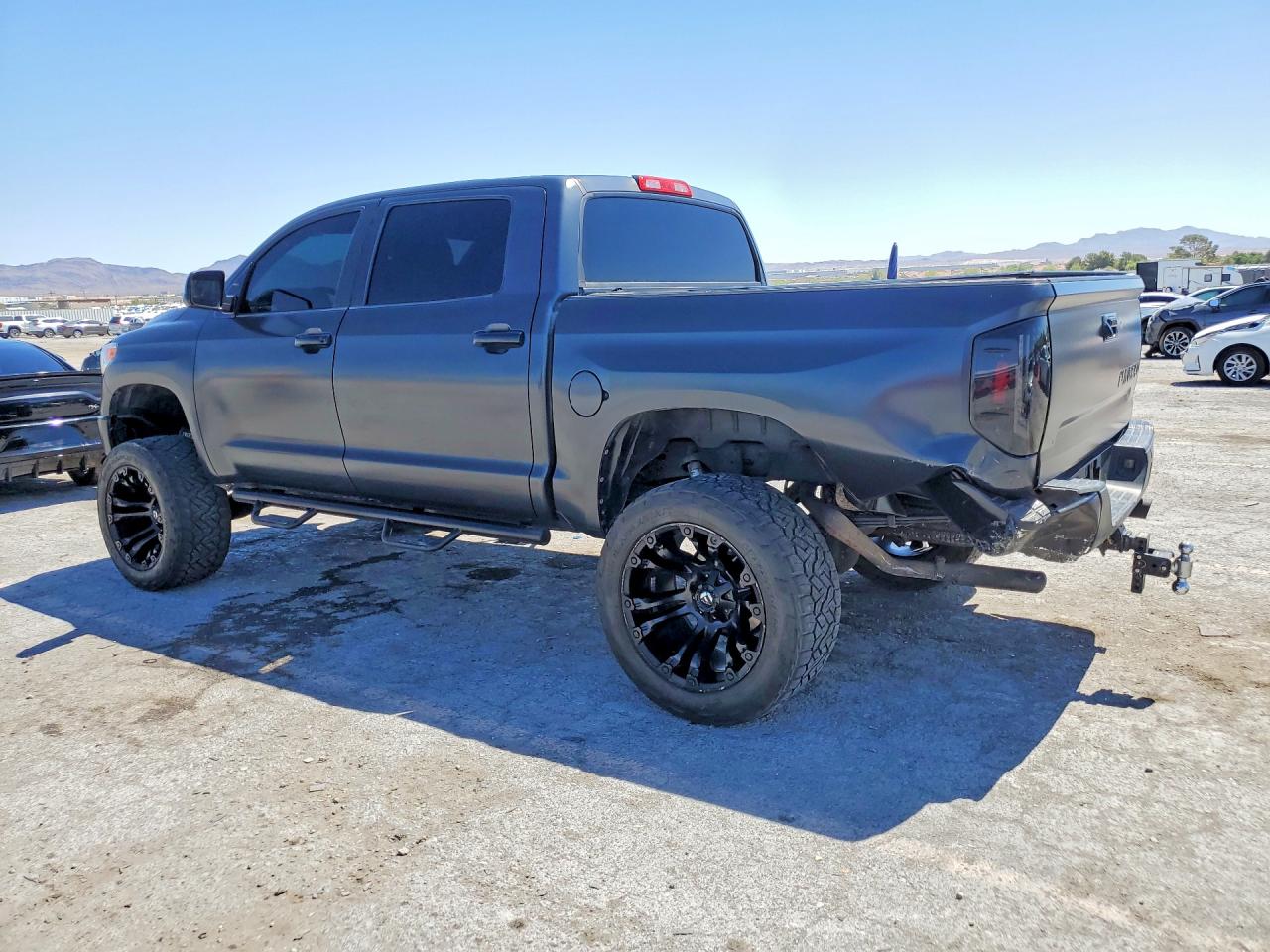 2014 Toyota Tundra Crewmax Sr5 Серый vin: 5TFEY5F18EX165658