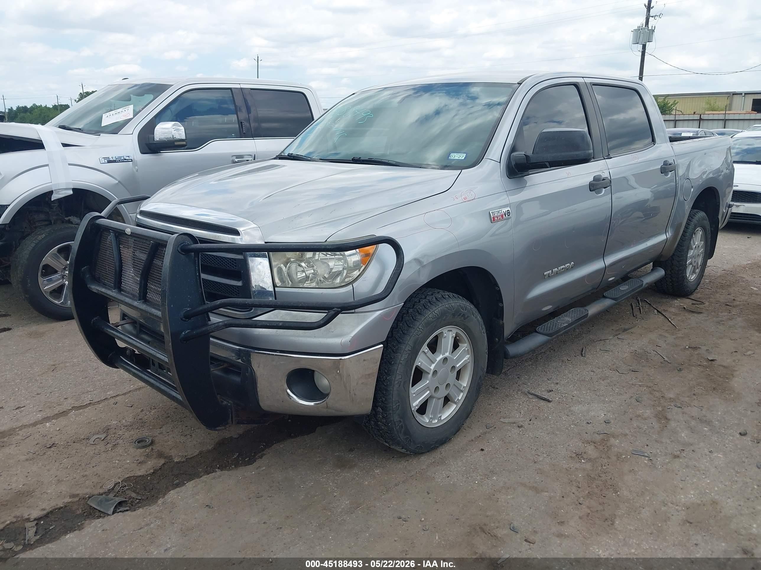 2010 Toyota Tundra Grade 5.7l V8 Silver vin: 5TFEY5F19AX093931