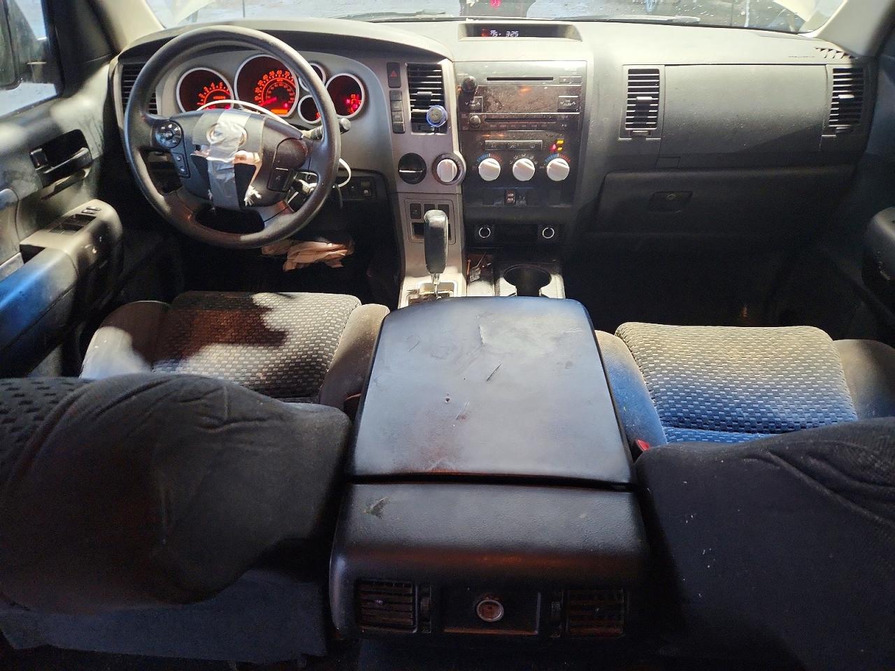 2011 Toyota Tundra Crewmax Sr5 Серебряный vin: 5TFEY5F19BX102919