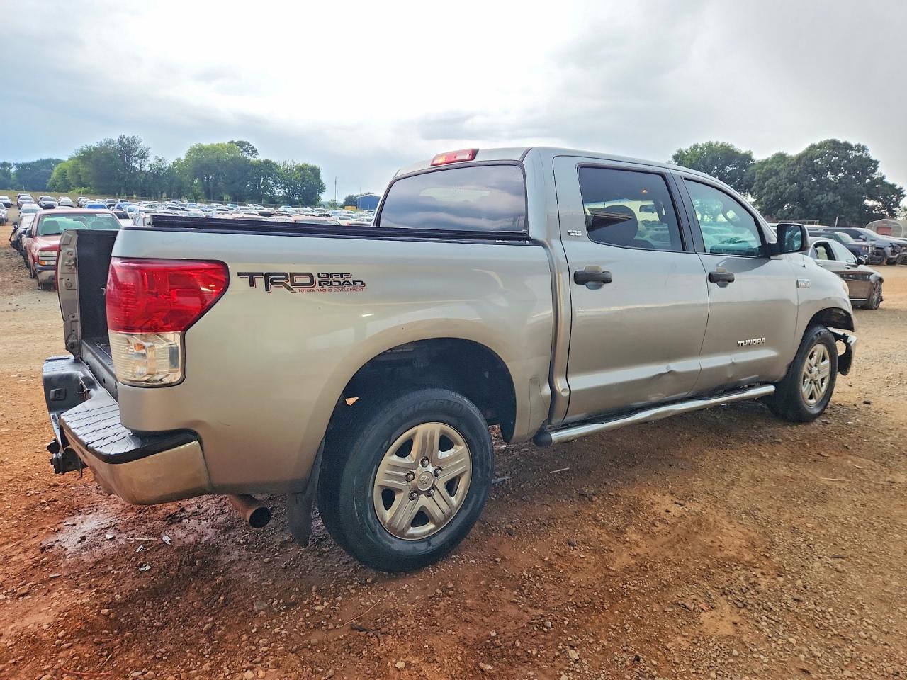 2011 Toyota Tundra Crewmax Sr5 Серебряный vin: 5TFEY5F19BX102919