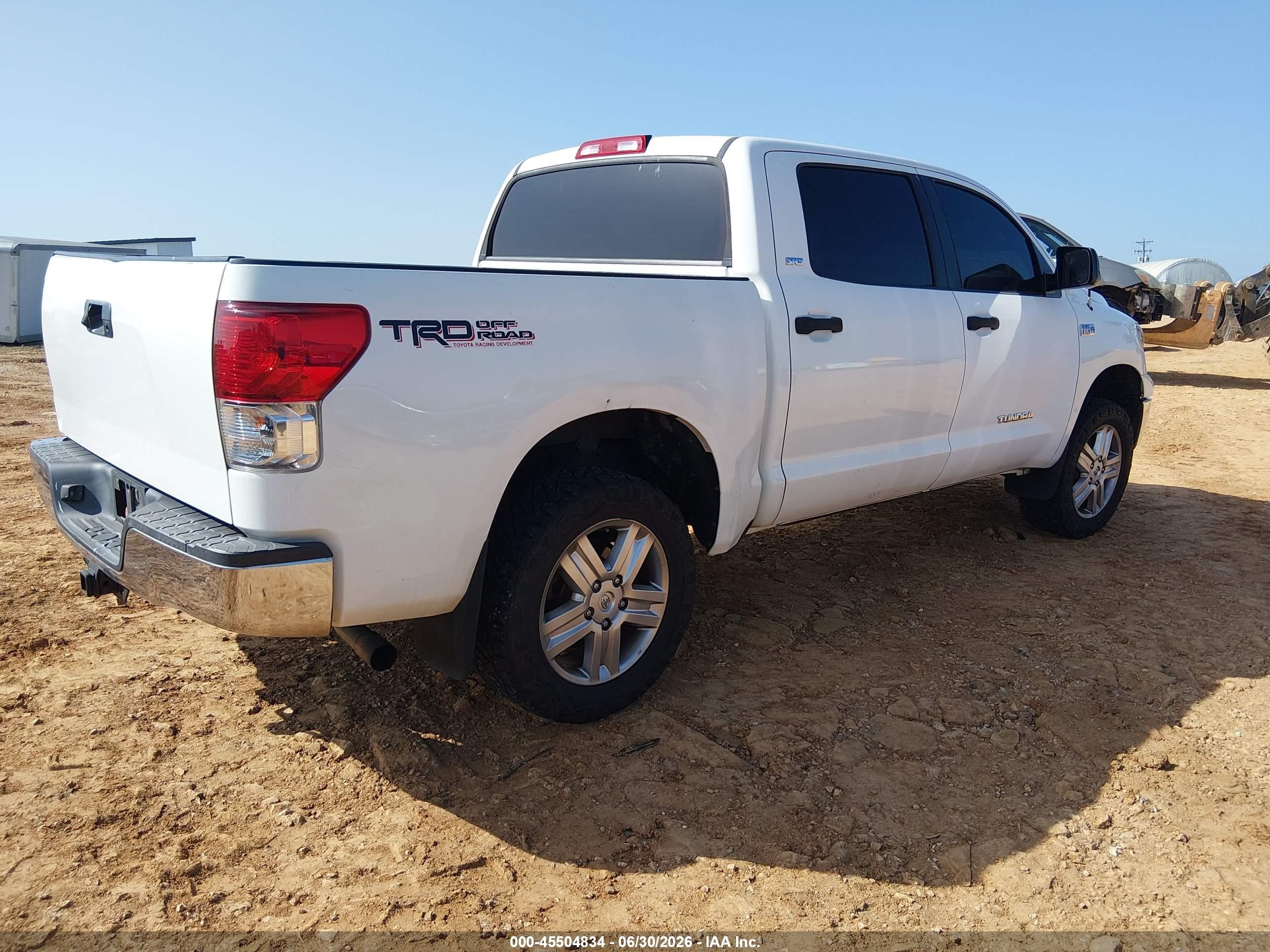 2011 Toyota Tundra Grade 5.7l V8 Белый vin: 5TFEY5F19BX108137