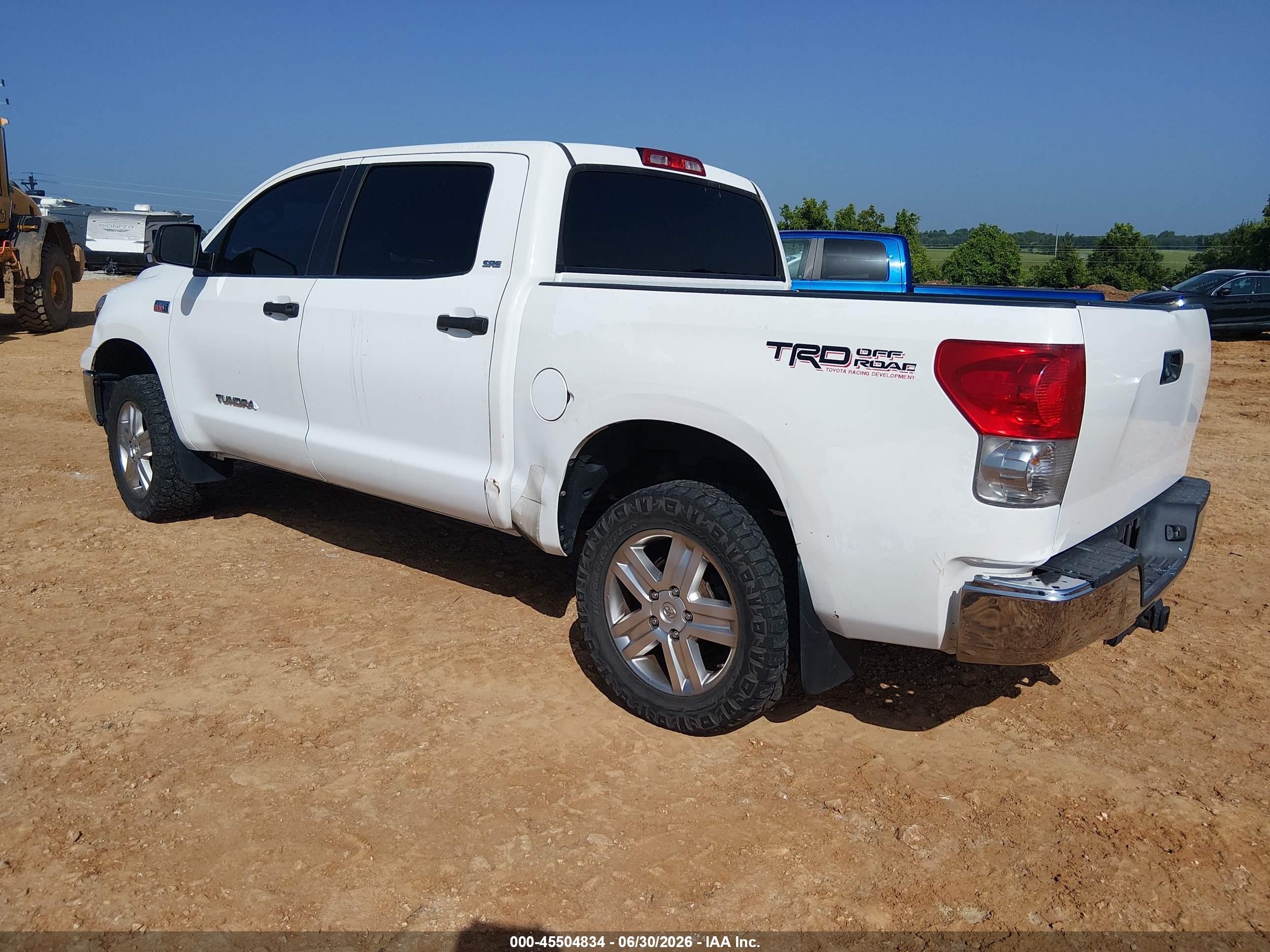 2011 Toyota Tundra Grade 5.7l V8 Белый vin: 5TFEY5F19BX108137