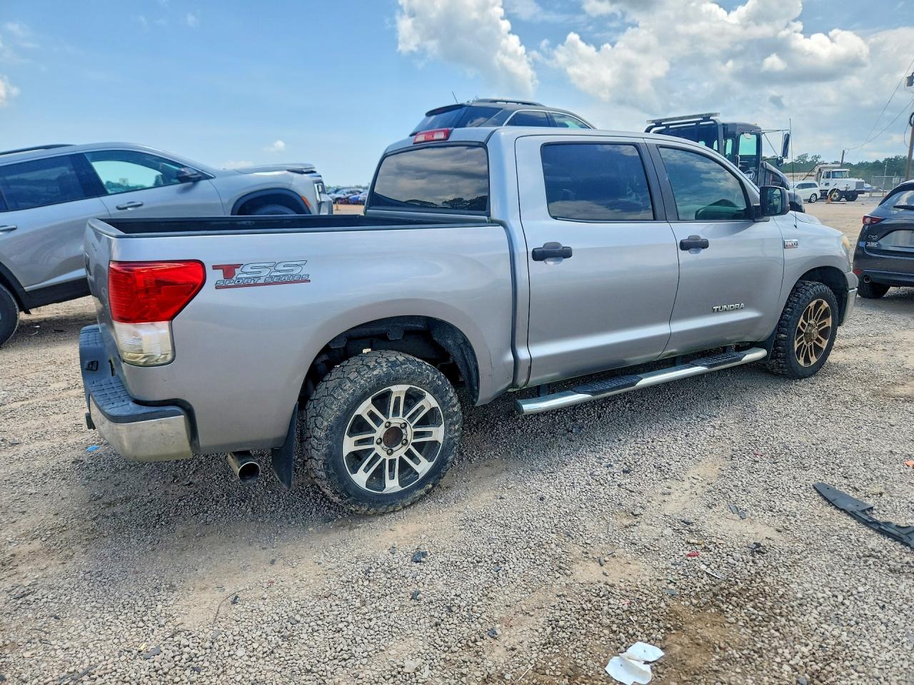 2012 Toyota Tundra Crewmax Sr5 Silver vin: 5TFEY5F19CX129720
