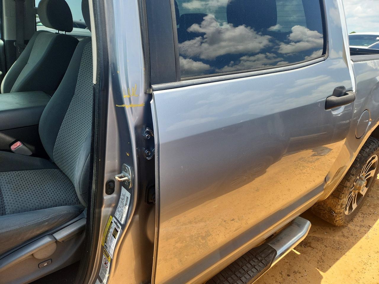 2012 Toyota Tundra Crewmax Sr5 Silver vin: 5TFEY5F19CX129720