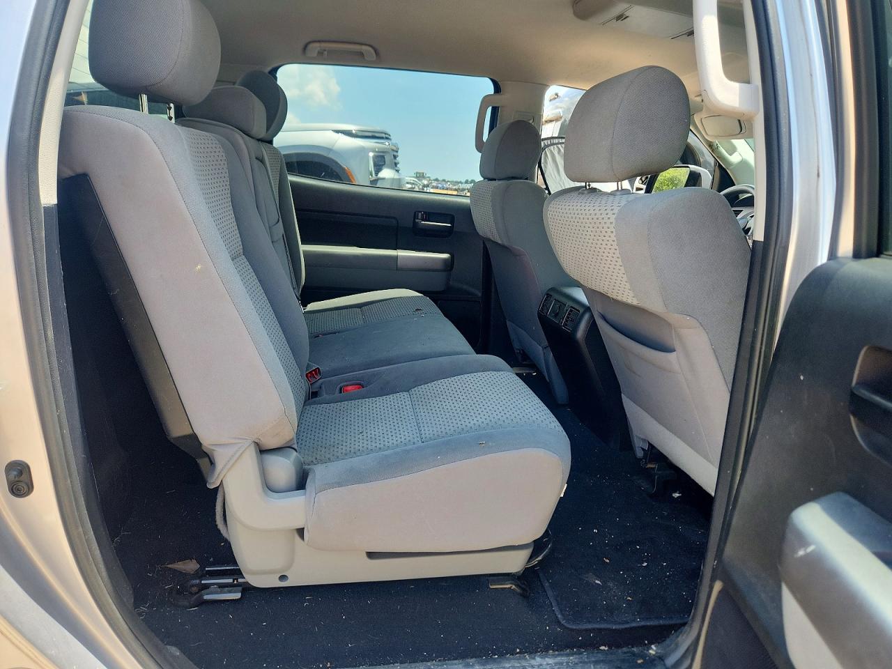 2012 Toyota Tundra Crewmax Sr5 Silver vin: 5TFEY5F19CX129720