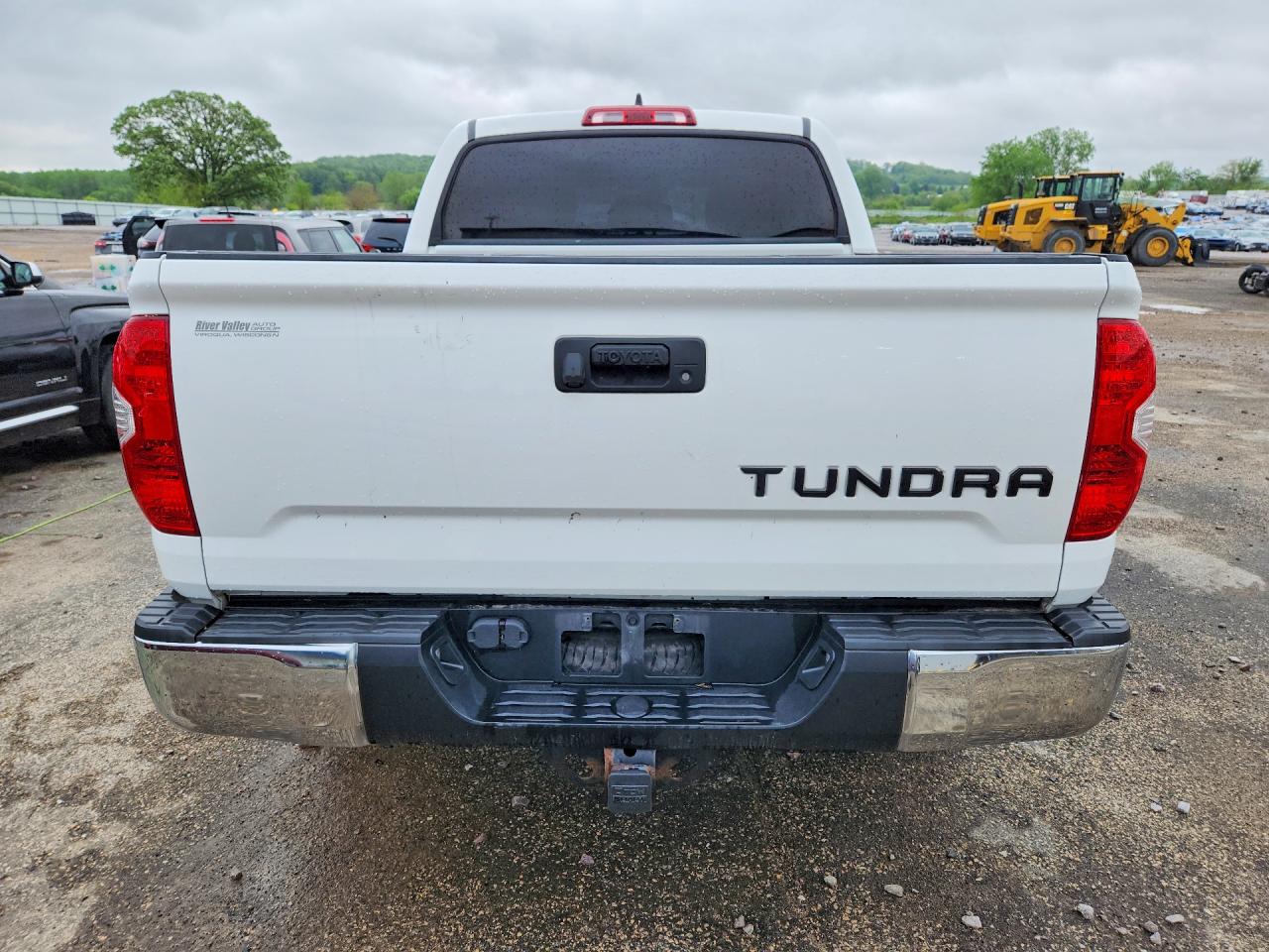 2020 Toyota Tundra Crewmax Sr5 White vin: 5TFEY5F19LX258198
