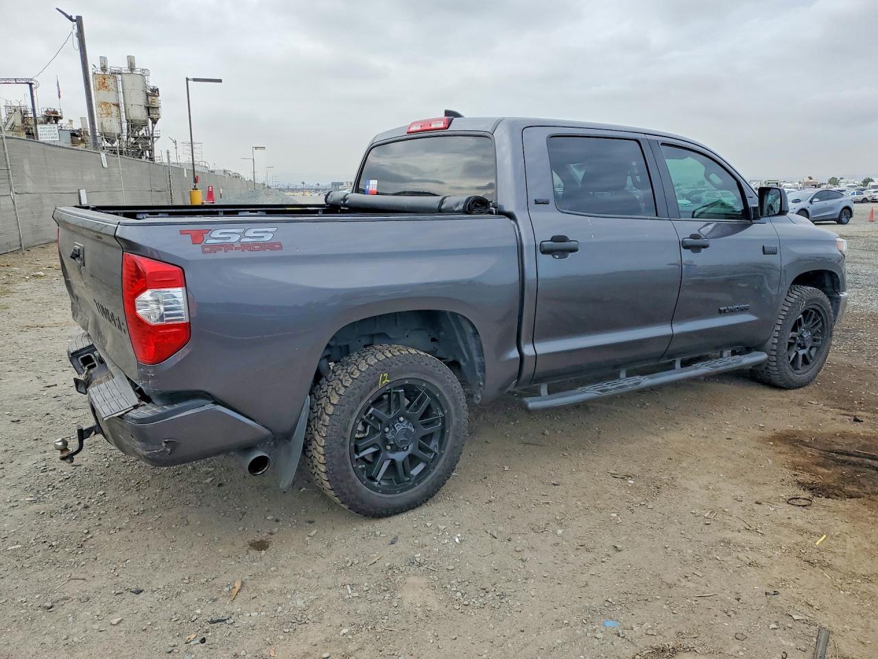 2021 Toyota Tundra Crewmax Sr5 Gray vin: 5TFEY5F19MX299299
