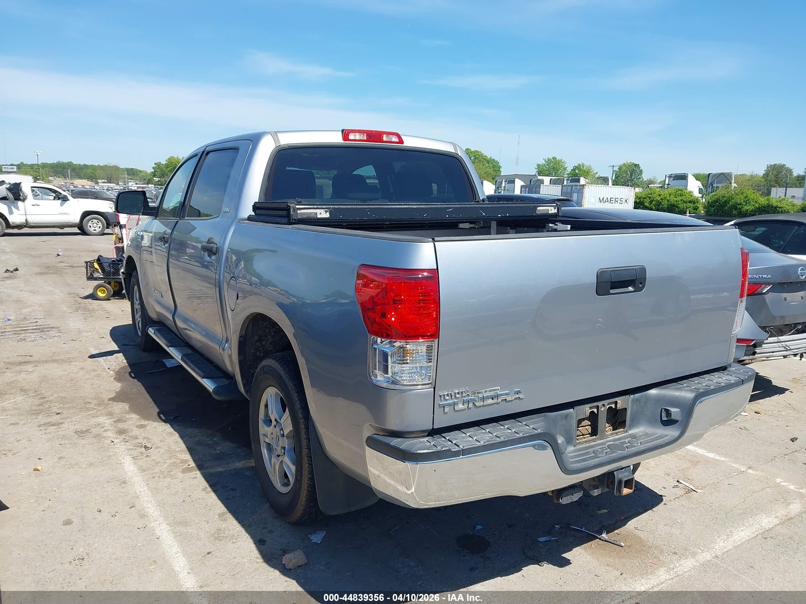 2010 Toyota Tundra Grade 5.7l V8 Silver vin: 5TFEY5F1XAX076569