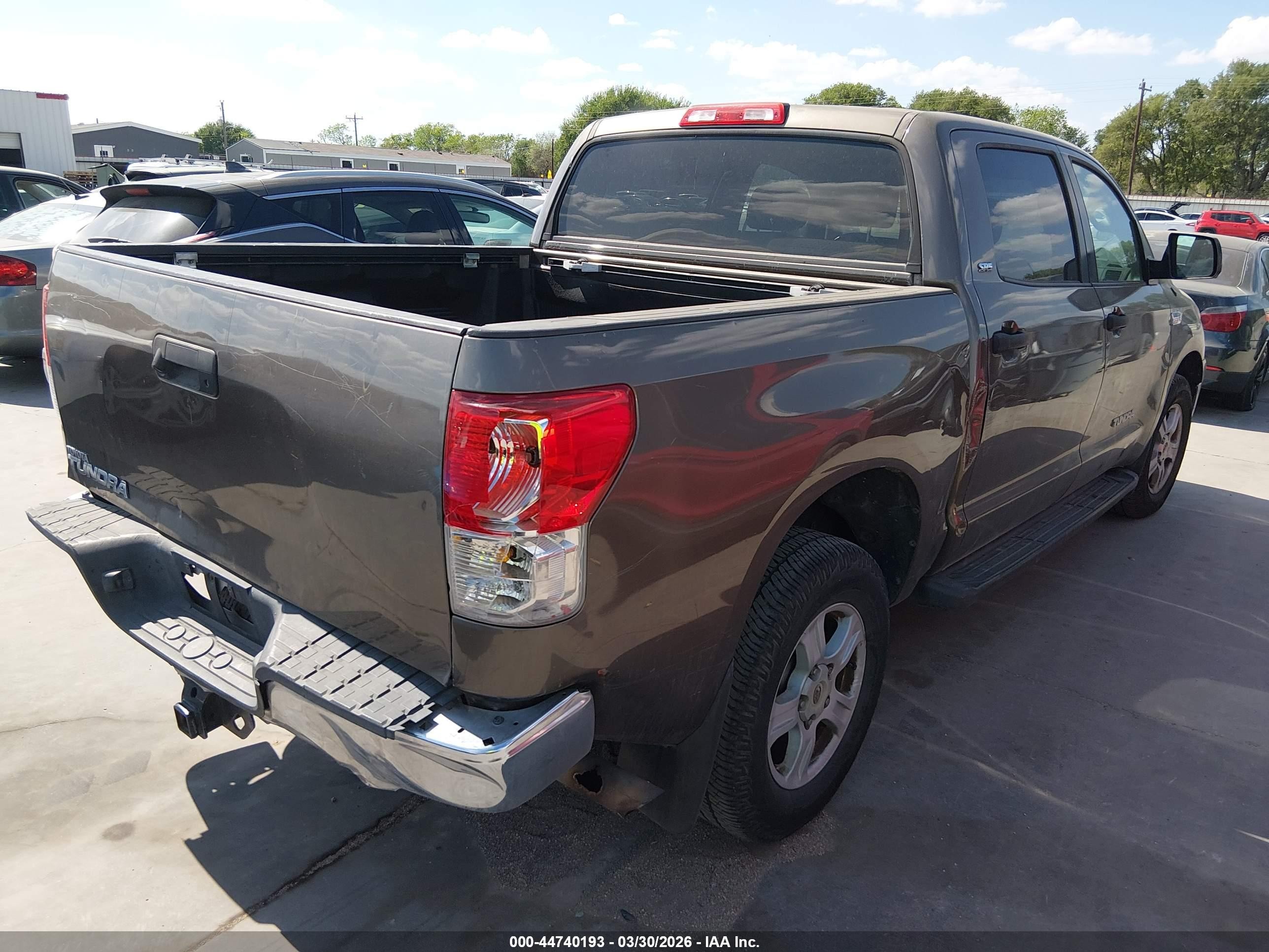 2010 Toyota Tundra Grade 5.7l V8 Brown vin: 5TFEY5F1XAX082145