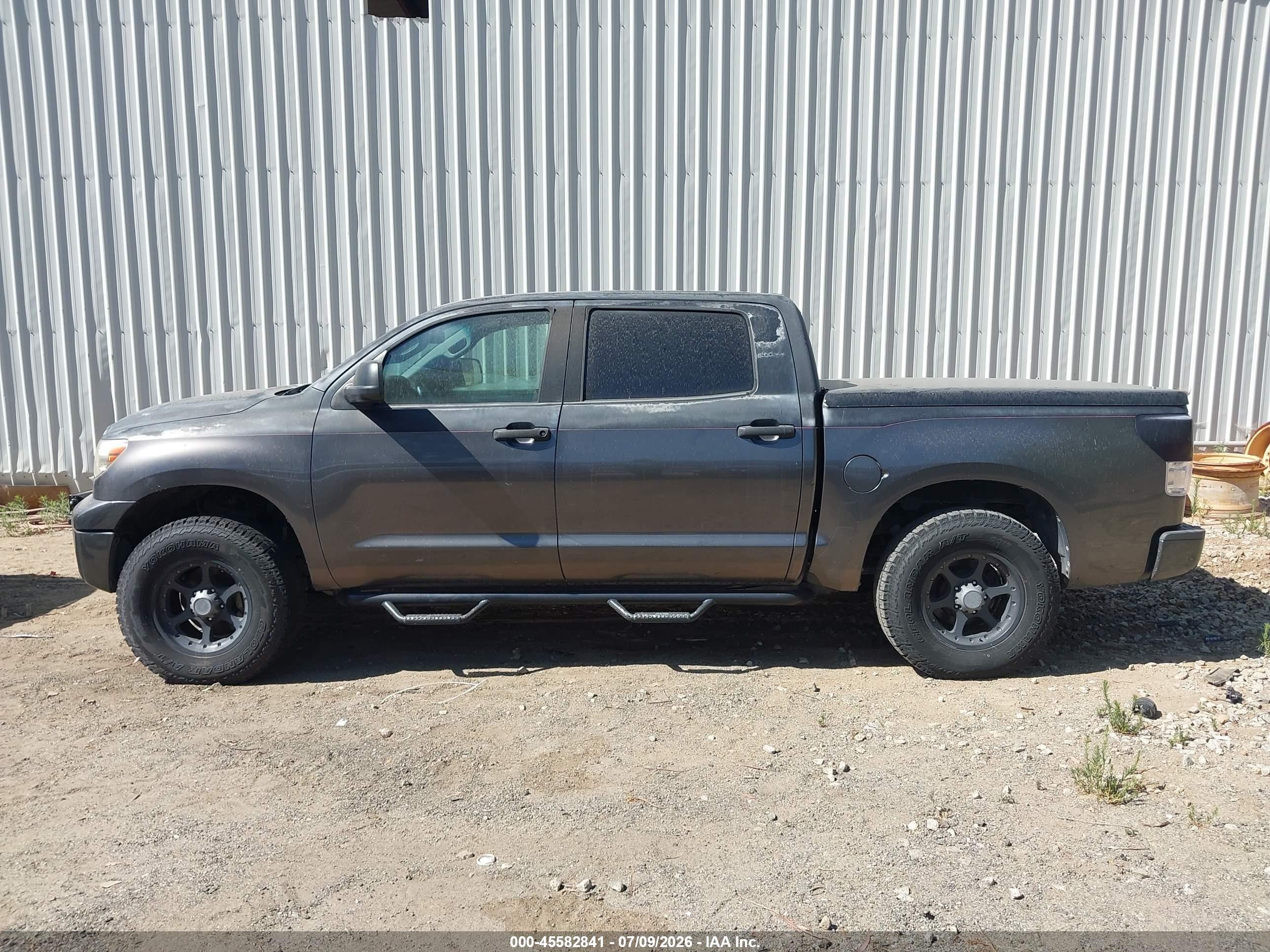 2011 Toyota Tundra Grade 5.7l V8 Gray vin: 5TFEY5F1XBX100435