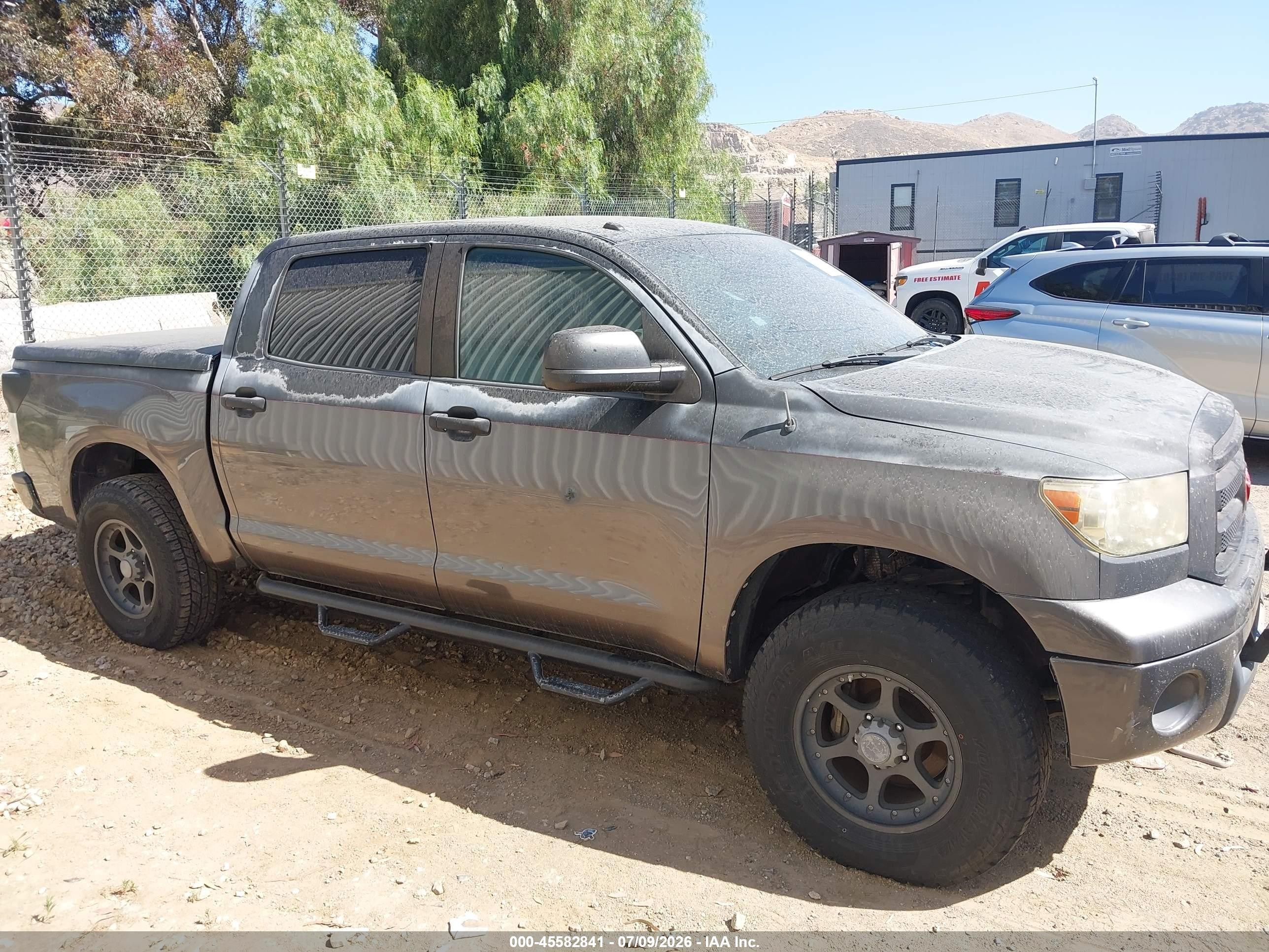 2011 Toyota Tundra Grade 5.7l V8 Gray vin: 5TFEY5F1XBX100435