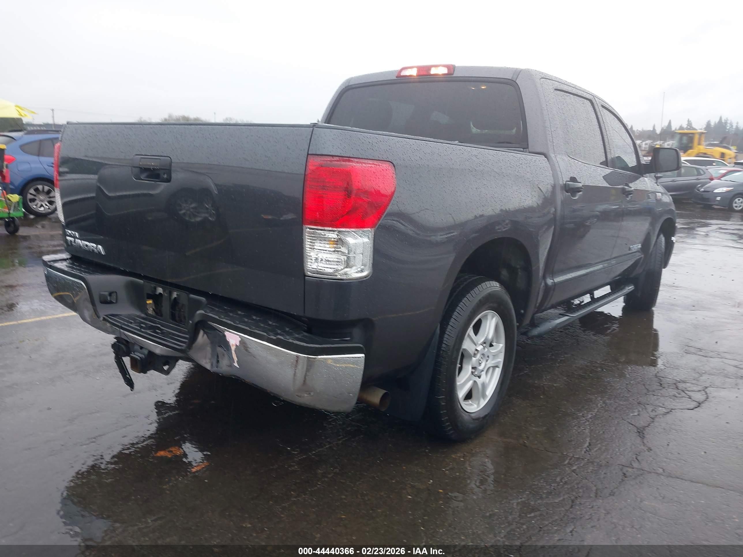 2012 Toyota Tundra Grade 5.7l V8 Gray vin: 5TFEY5F1XCX126387