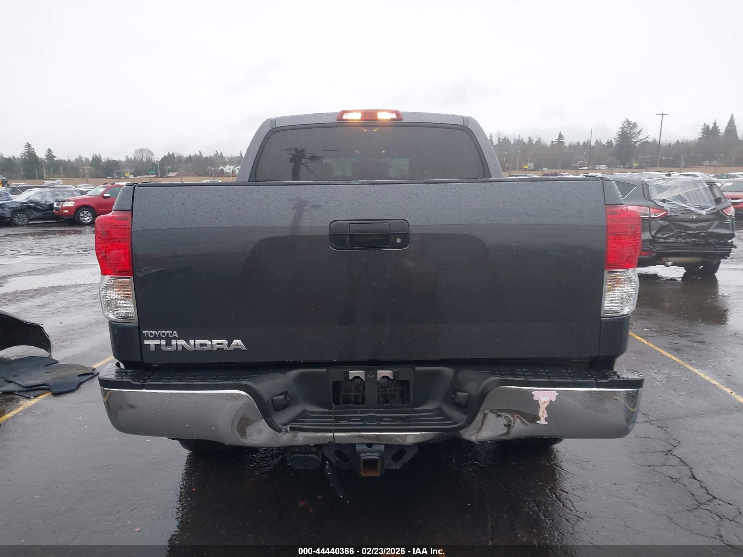 2012 Toyota Tundra Grade 5.7l V8 Gray vin: 5TFEY5F1XCX126387