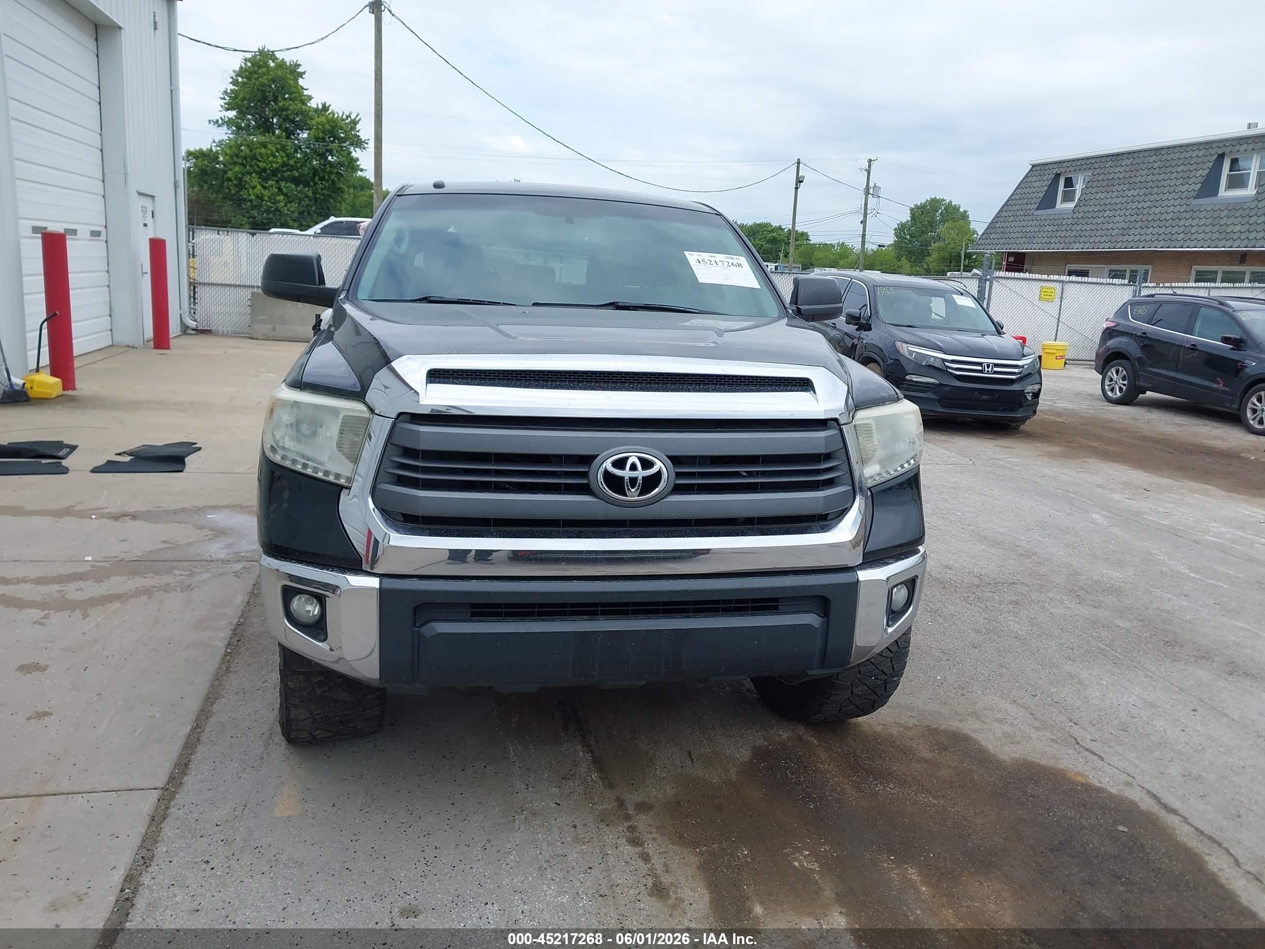 2014 Toyota Tundra Sr5 5.7l V8 Черный vin: 5TFEY5F1XEX150451