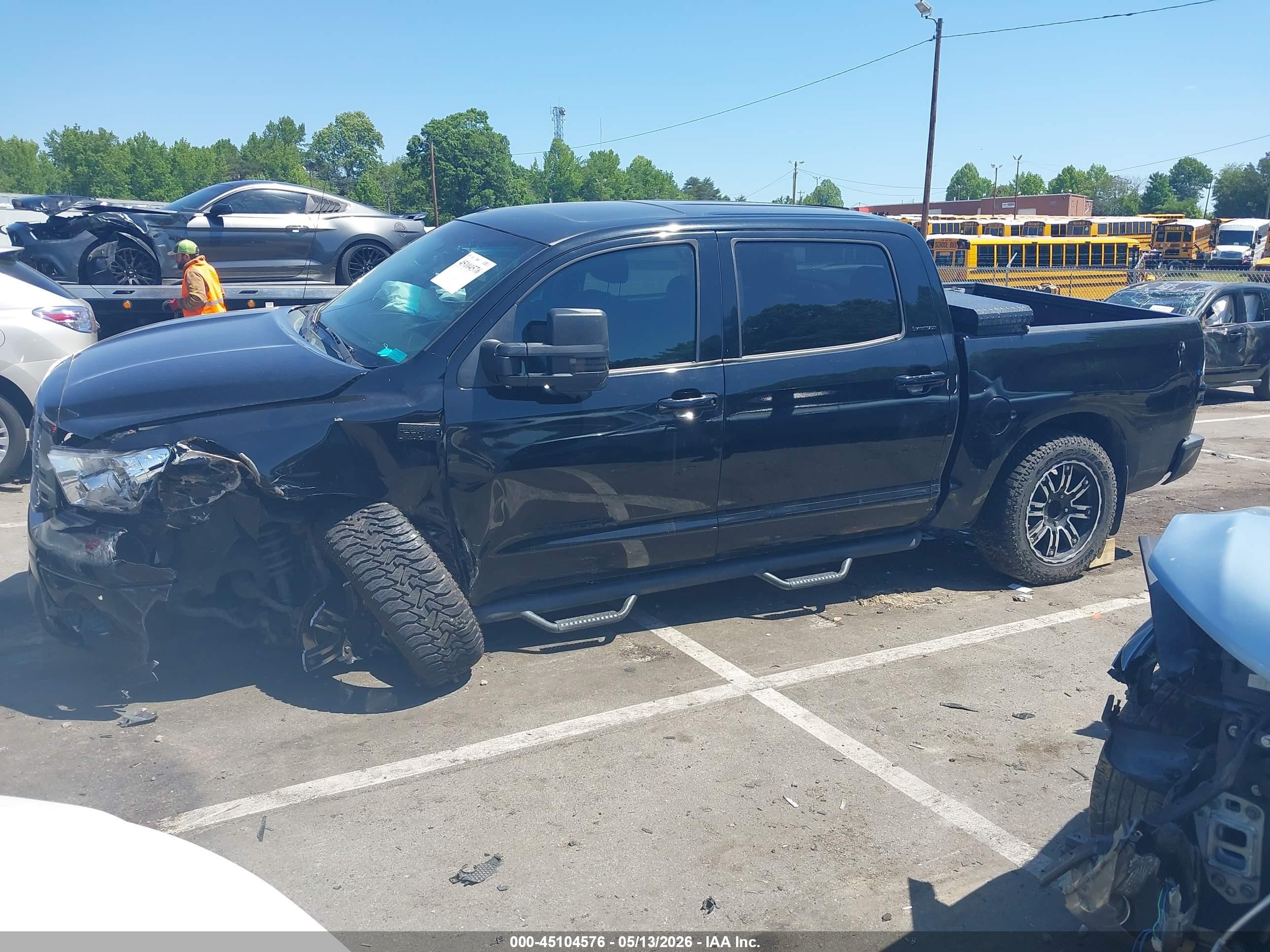 2011 Toyota Tundra Limited 5.7l V8 Black vin: 5TFFY5F11BX102594