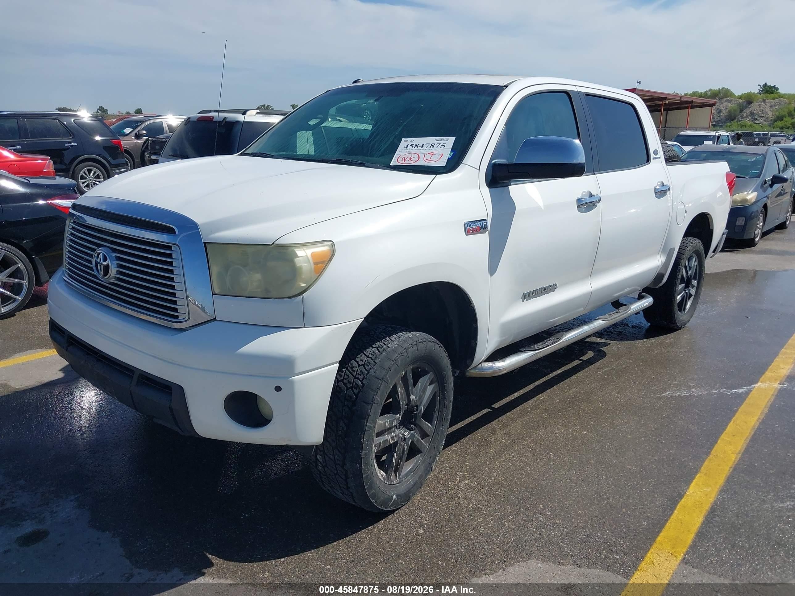 2011 Toyota Tundra Limited 5.7l V8 White vin: 5TFFY5F13BX110941
