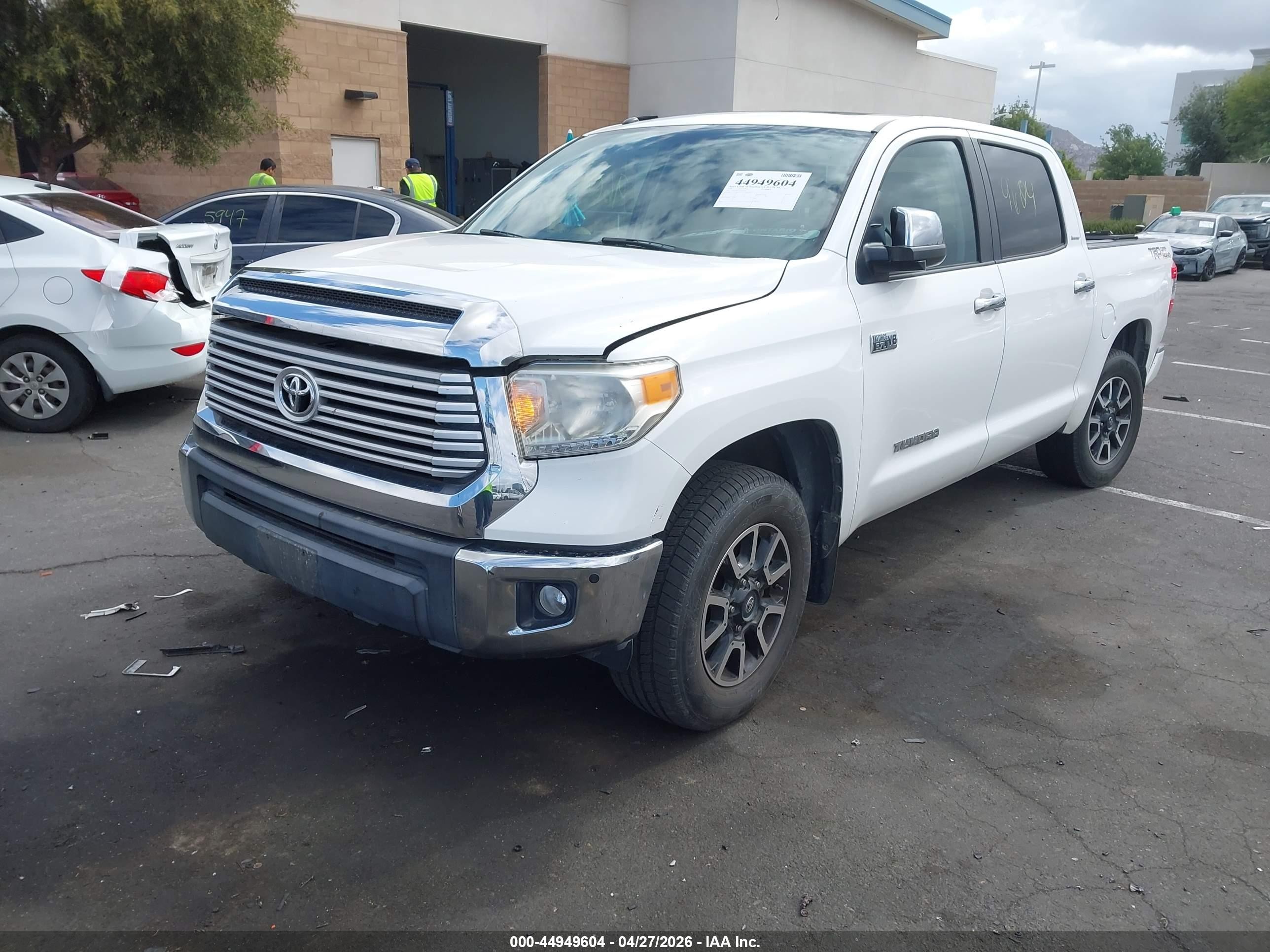 2015 Toyota Tundra Limited 5.7l V8 White vin: 5TFFY5F13FX189534